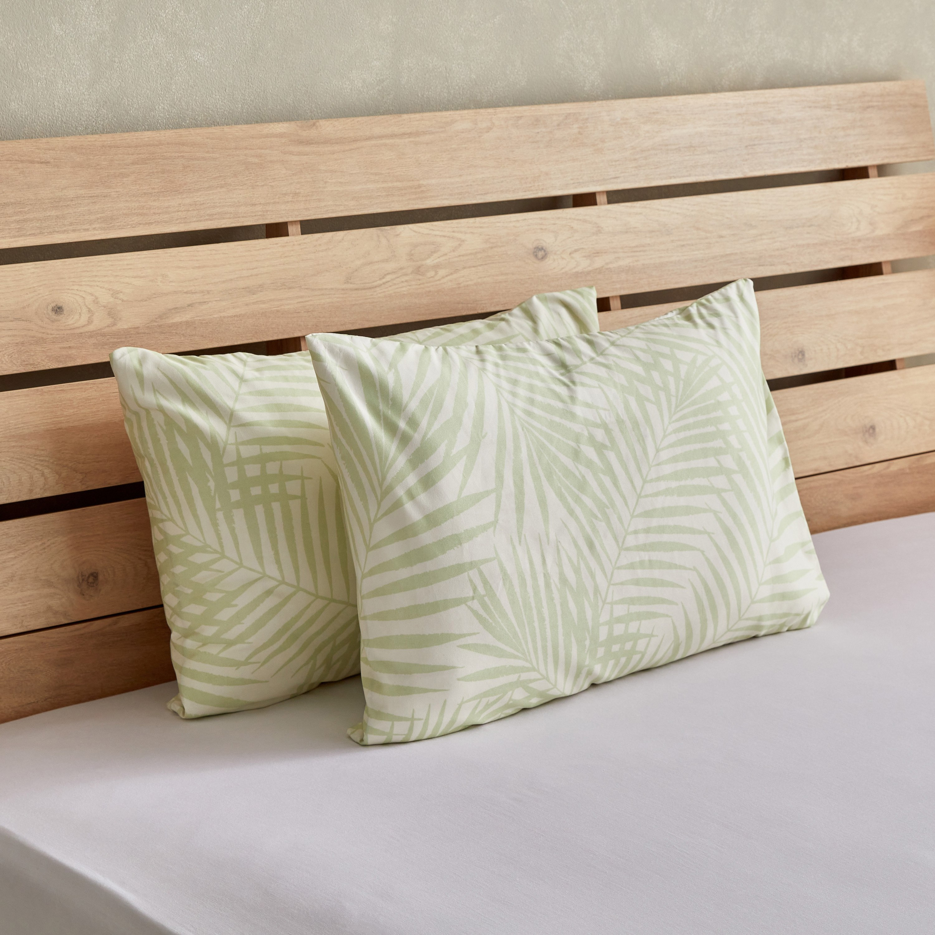 زوج أغطية وسائد من الألياف الدقيقة بطبعات من ماتريكس تيا - 50x75 سم-hbxhomeware-hbxbedroom-image-1