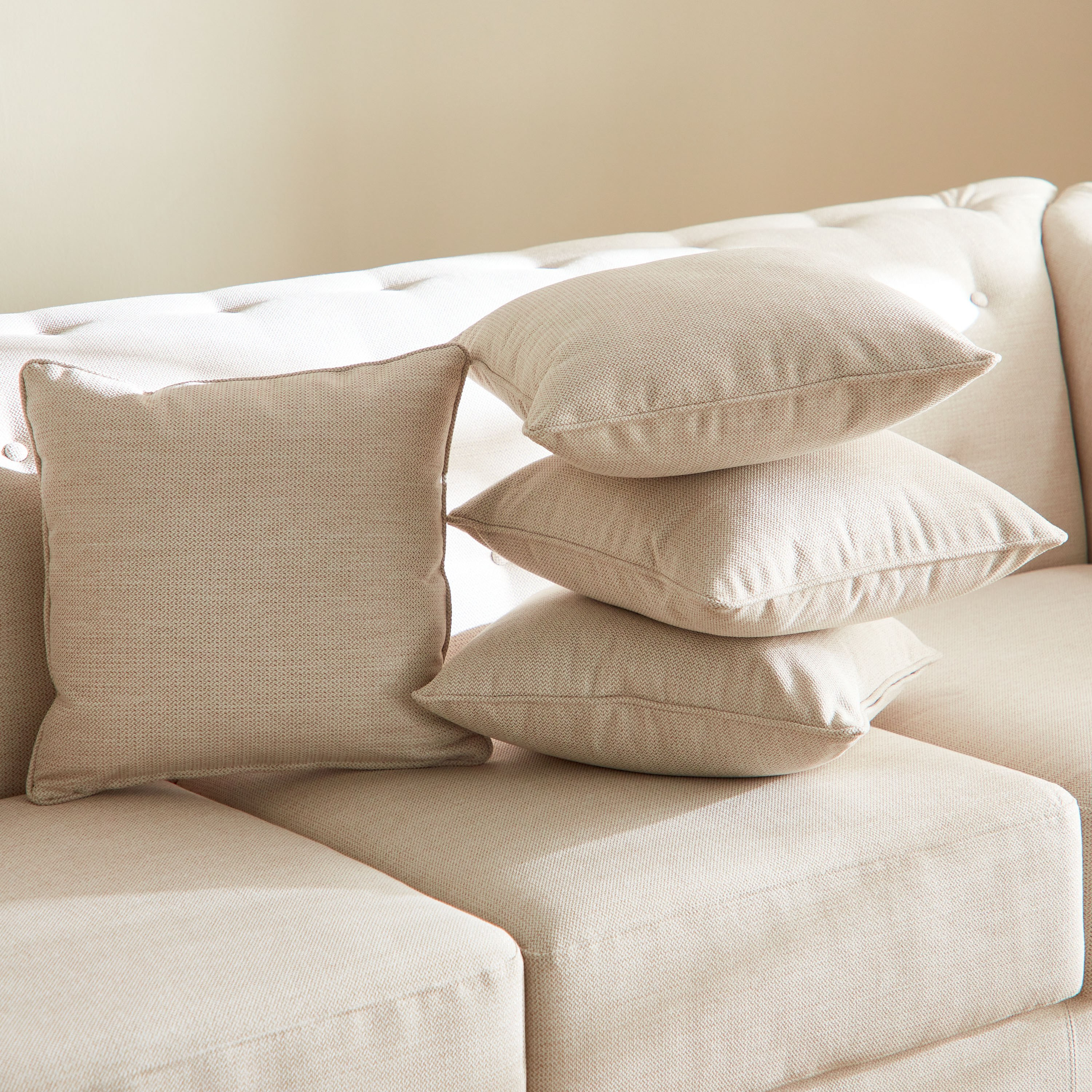 كنبة قماش 3 مقاعد مع 4 وسائد من سندريلا-hbxlivingroom-sofasandarmchairs-sofas-image-5