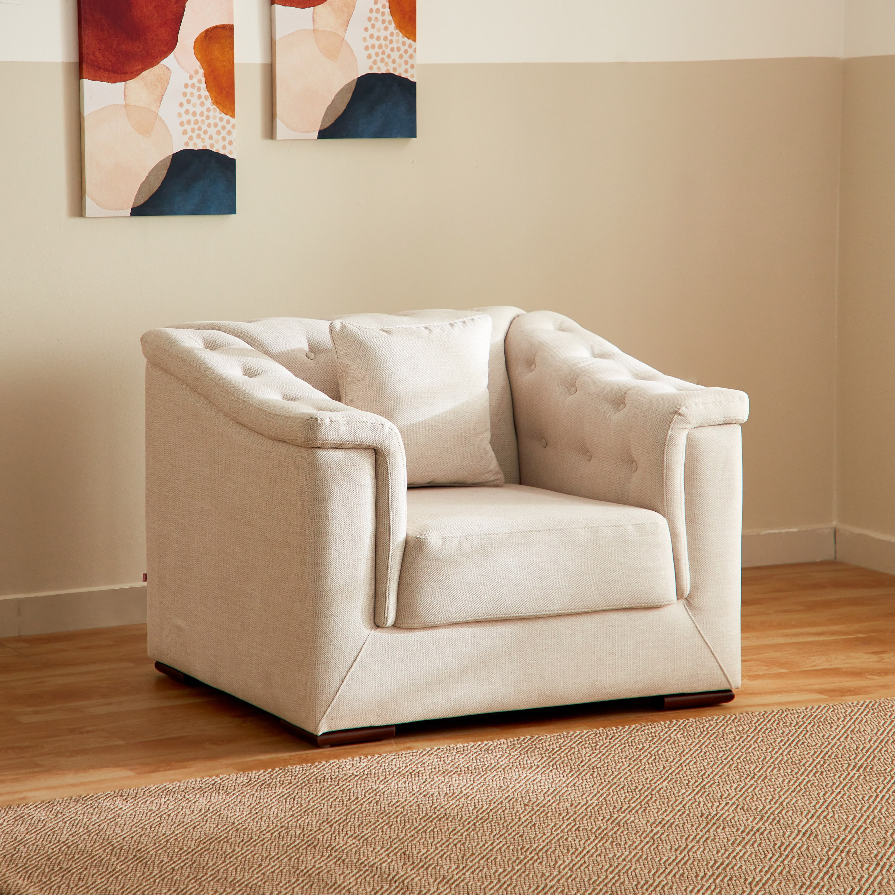 كرسي قماش بذراعين ووسادة من سندريلا-hbxlivingroom-sofasandarmchairs-sofas-image-1