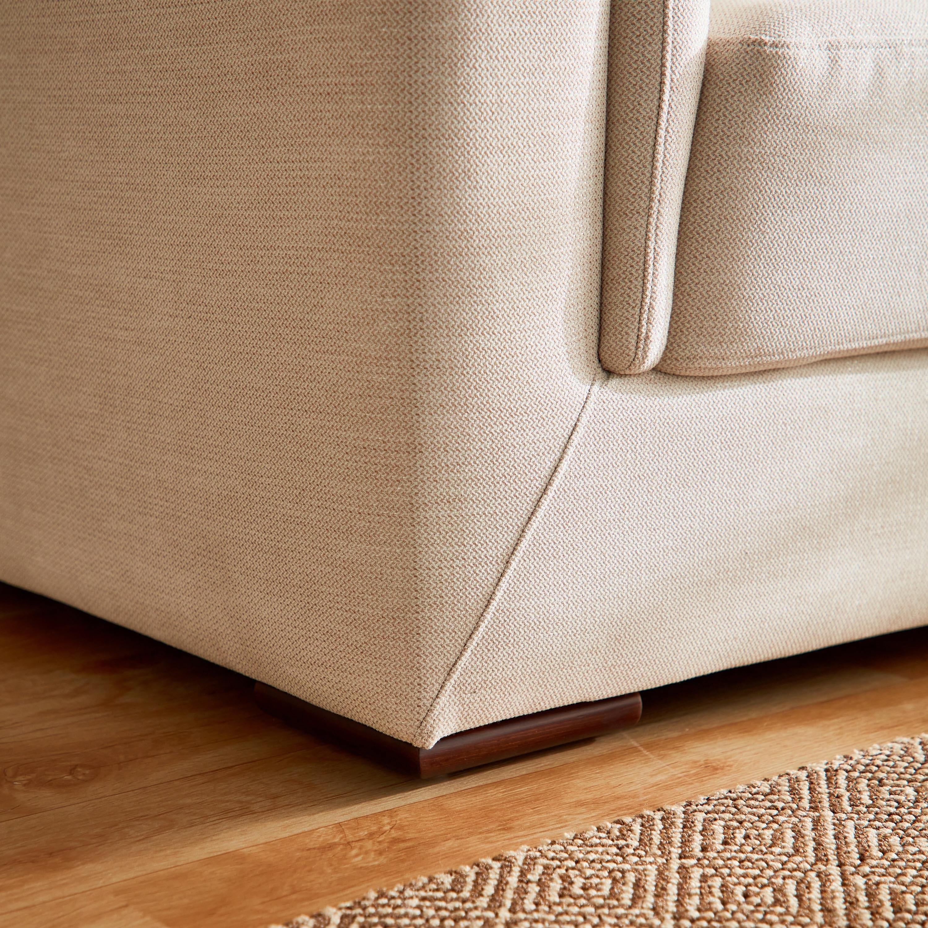 كرسي قماش بذراعين ووسادة من سندريلا-hbxlivingroom-sofasandarmchairs-sofas-image-7
