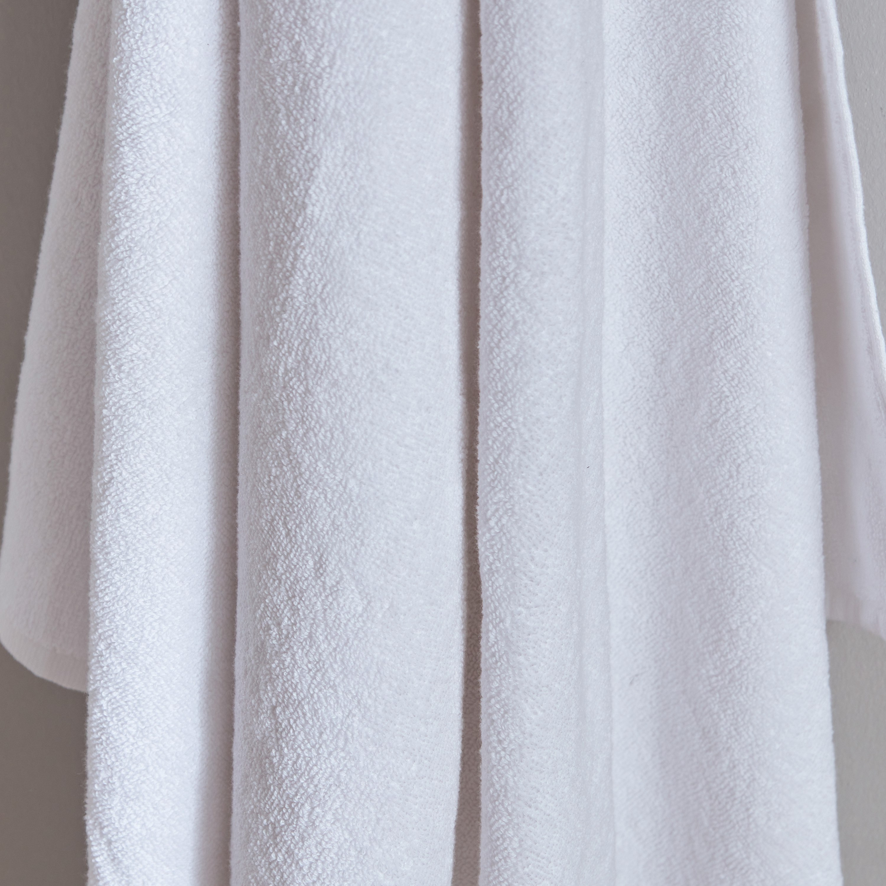 منشفة حمام كبيرة من هوتل كوليكشن- 80x160 سم-hbxbathroom-bathroomtextiles-image-3