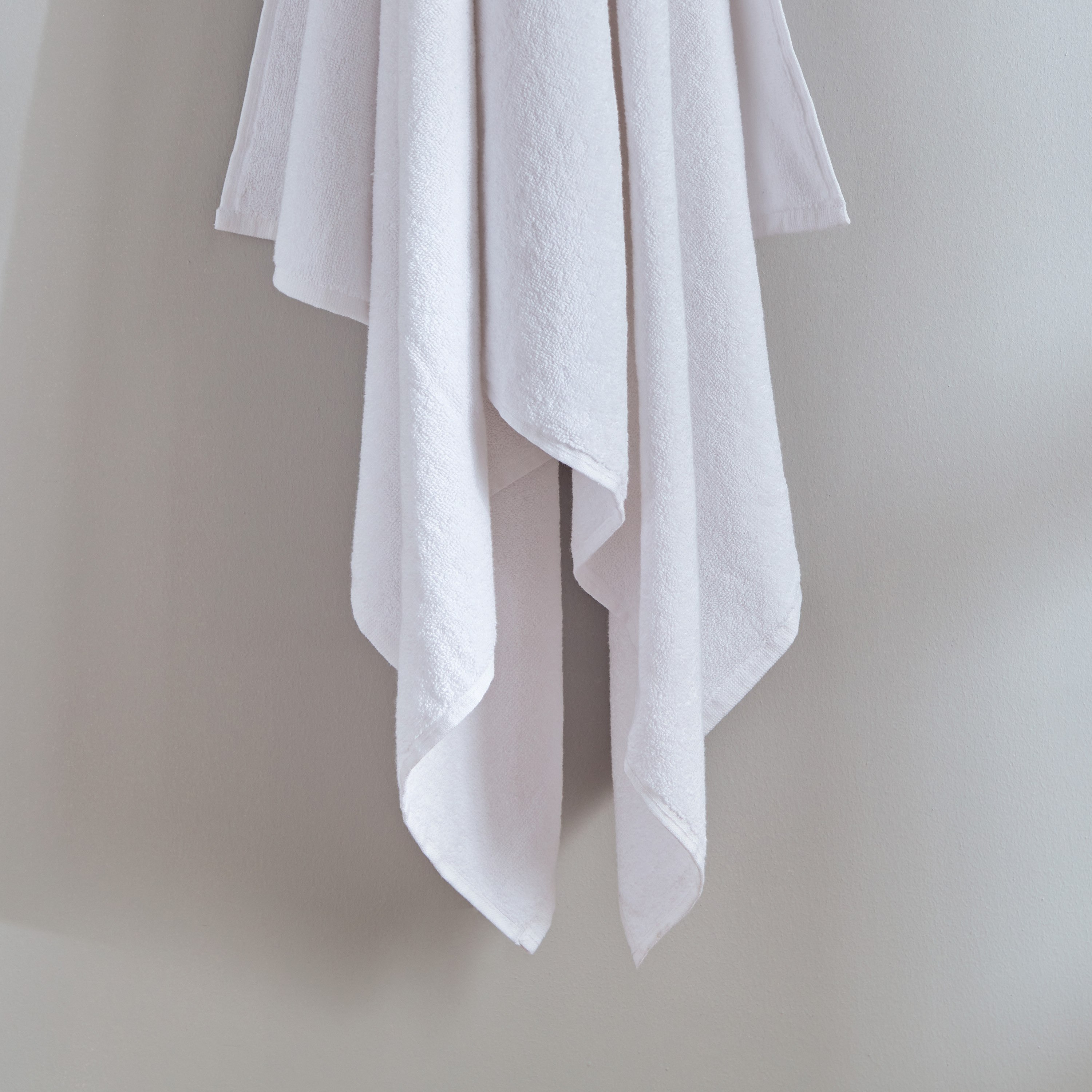 منشفة حمام كبيرة من هوتل كوليكشن- 80x160 سم-hbxbathroom-bathroomtextiles-image-4