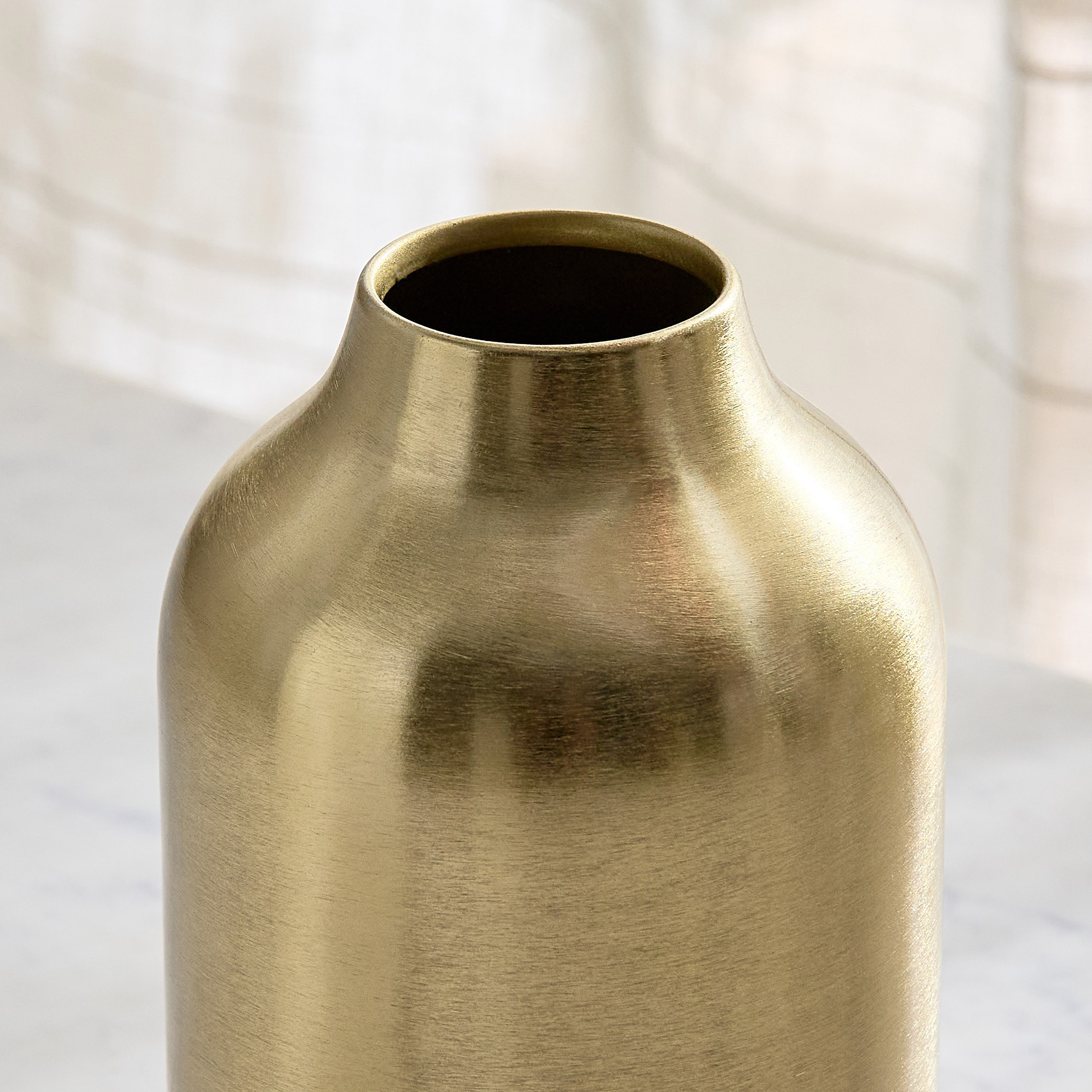 Avya Metal Cylindrical Vase - 11x11x21 cm-hbxbedroom-decorandaccessories-vases-image-3