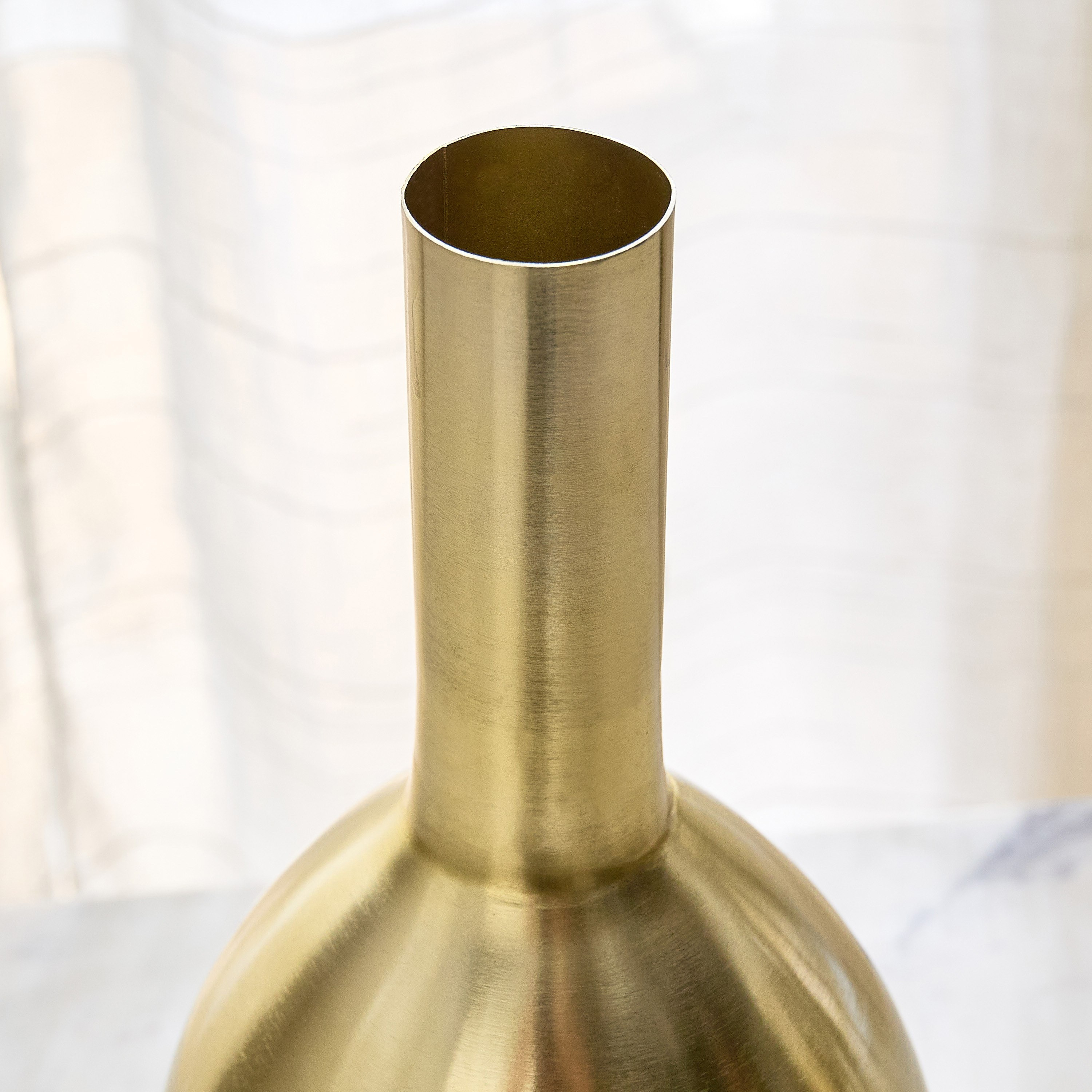 مزهرية معدن من أفيا - 15x15x48 سم-hbxbedroom-decorandaccessories-vases-image-3