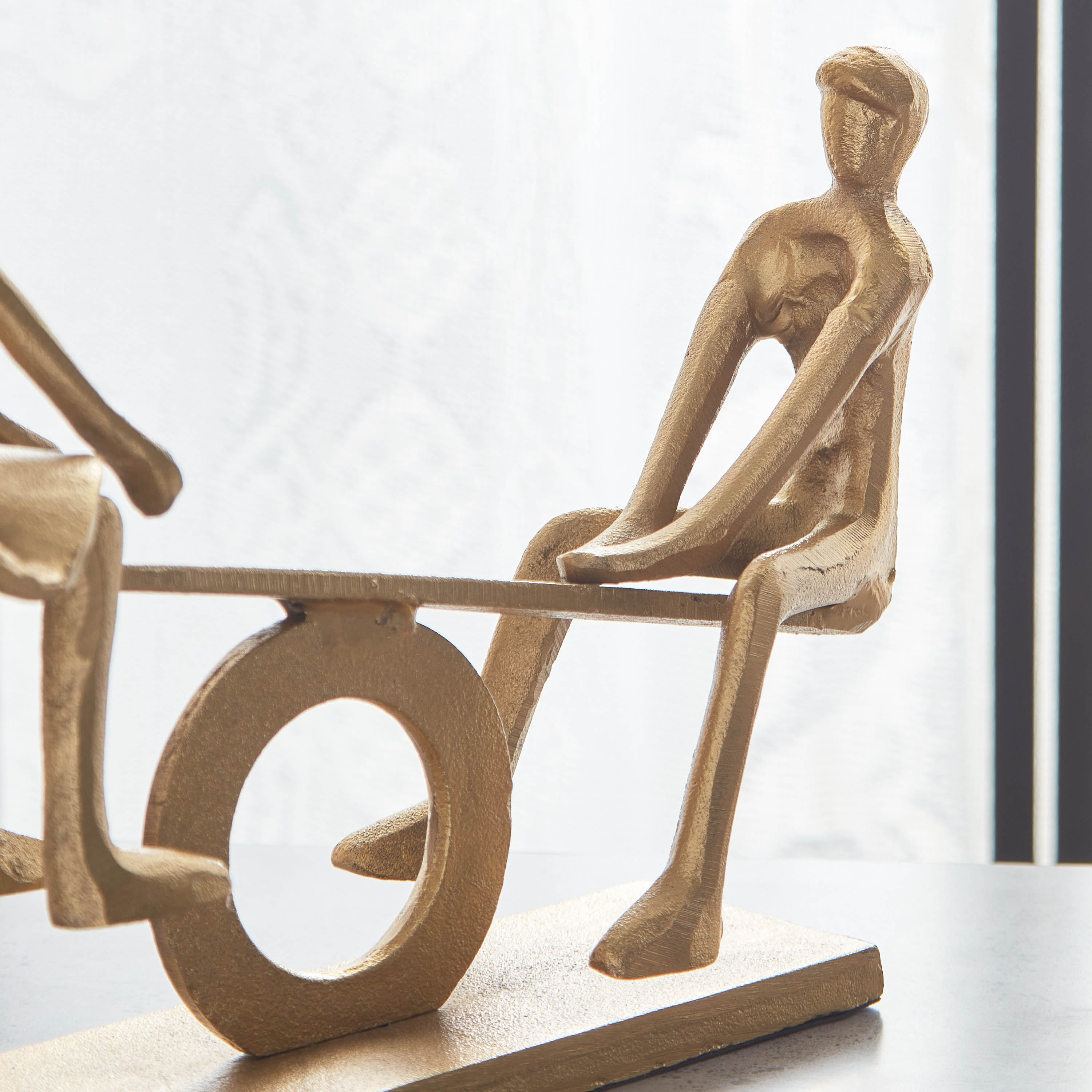 قطعة ديكور معدني من أودين - 39x11x32 سم-hbxhomeware-homedecor-figurinesandornaments-image-4