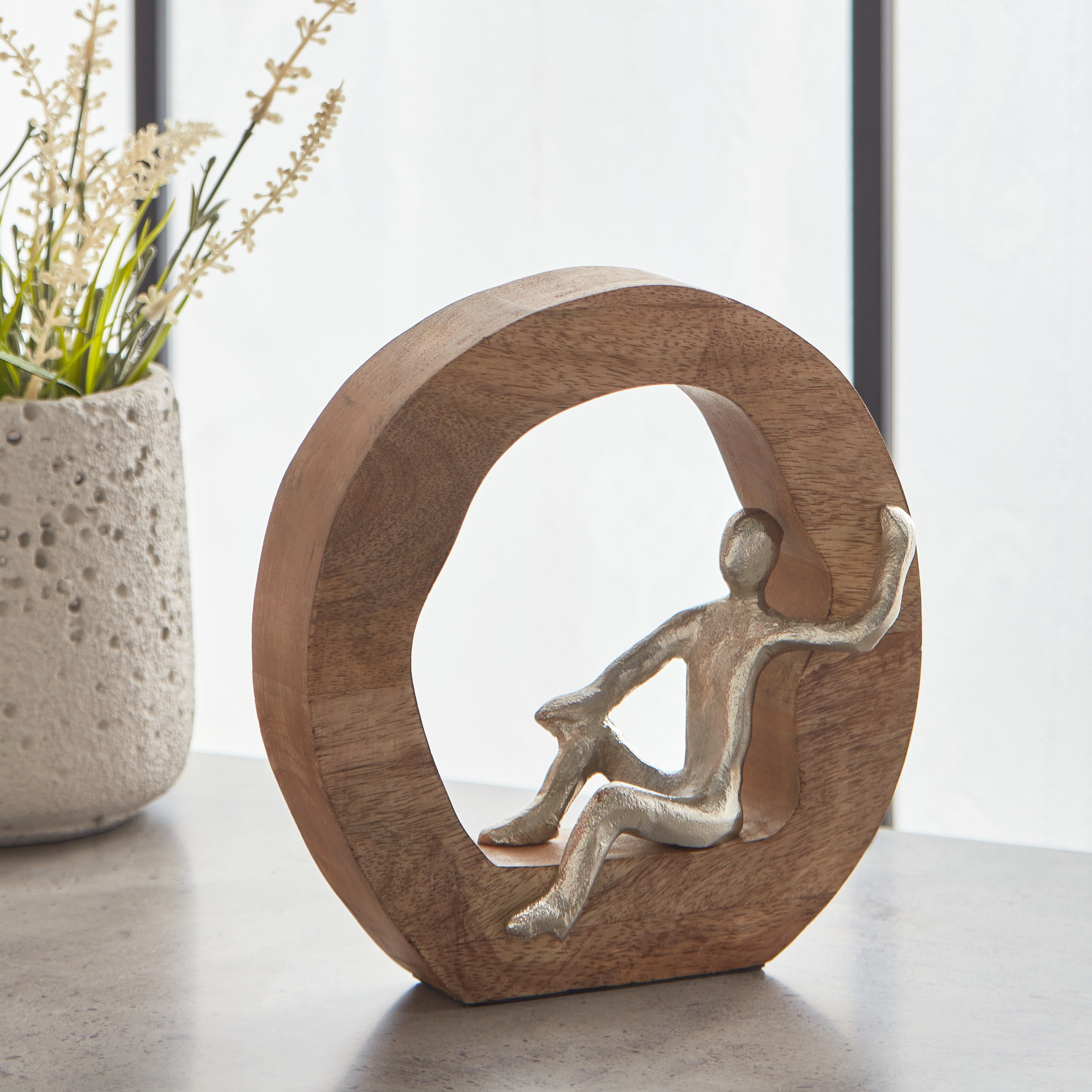 تمثال معدن بإطار خشبي من أودين - 20x20x5.75 سم-hbxhomeware-homedecor-figurinesandornaments-image-2
