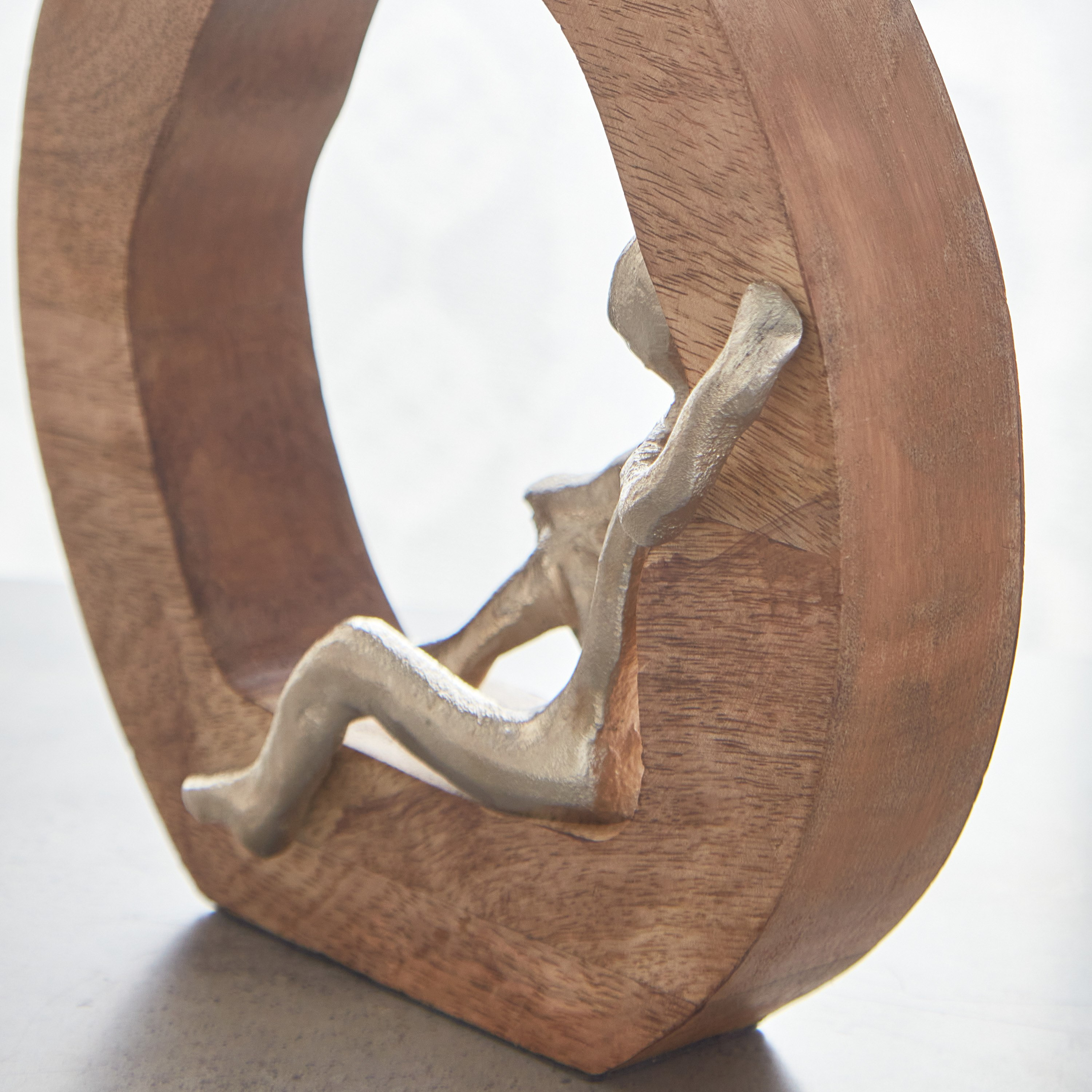 تمثال معدن بإطار خشبي من أودين - 20x20x5.75 سم-hbxhomeware-homedecor-figurinesandornaments-image-4