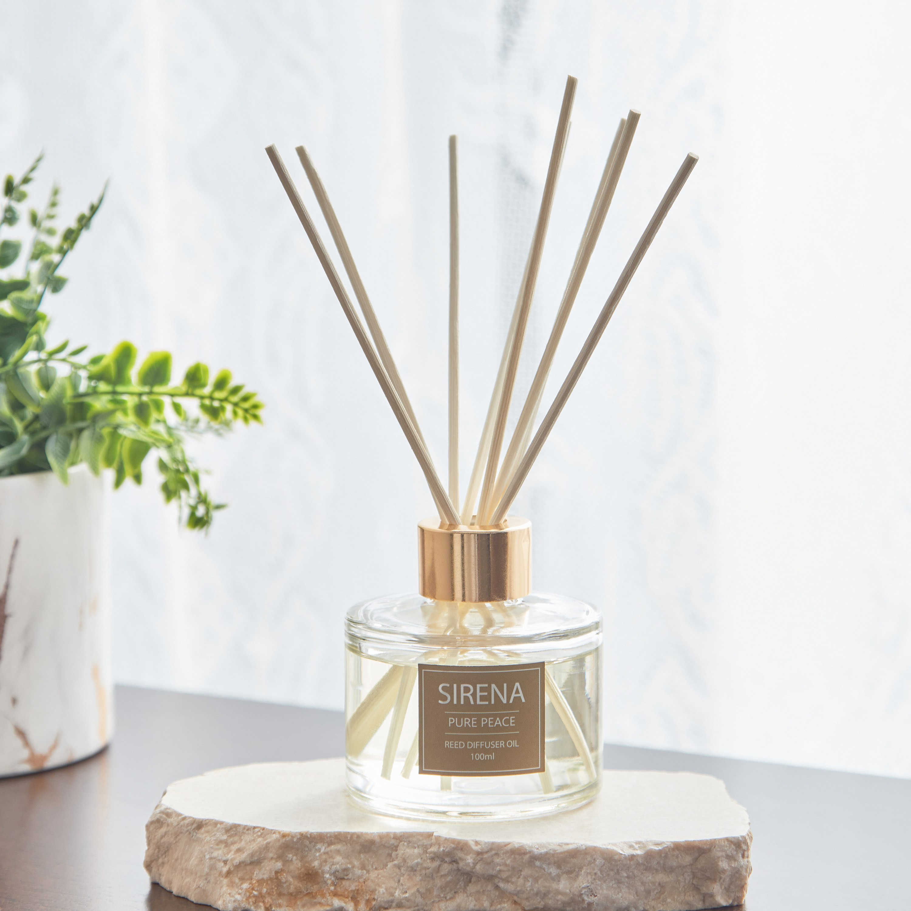 زيت بخاخ بيور بيس من سيرينا موبينكروم كلاسيك - 100 مل-hbxbedroom-homefragrance-diffusers-image-2