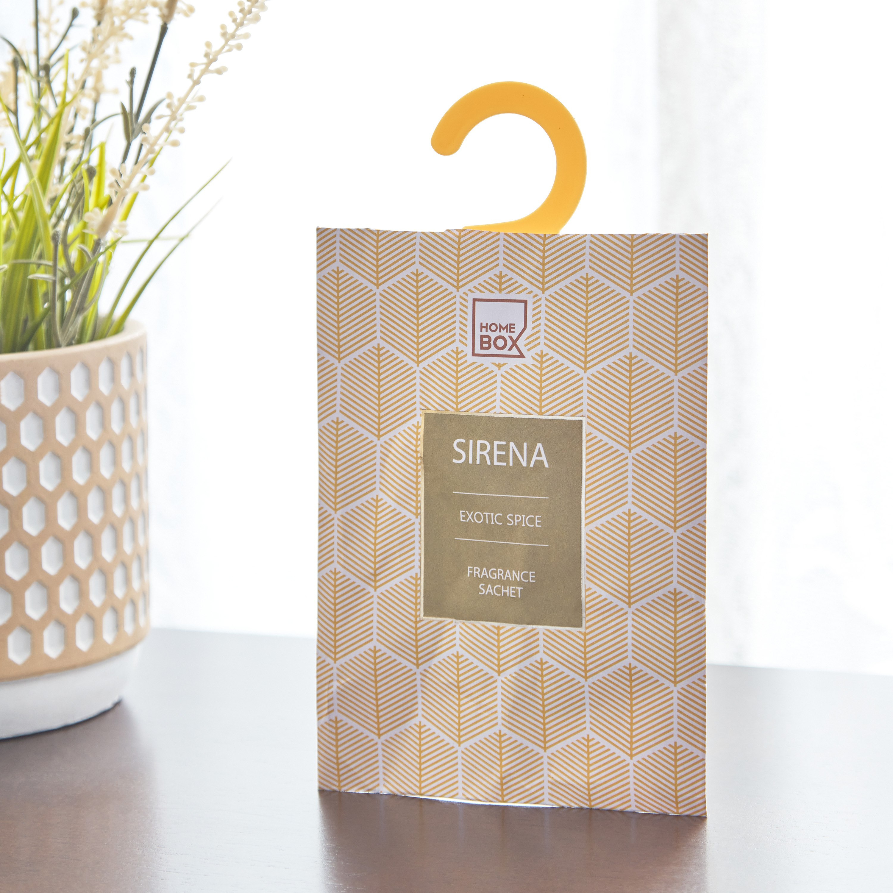 كيس معطر من سيرينا موبينكروم كلاسيك اكزوتيك سبايس - 10 جم-hbxdecorandfurnishings-homefragrance-roomfreshnersandaromamist-image-1
