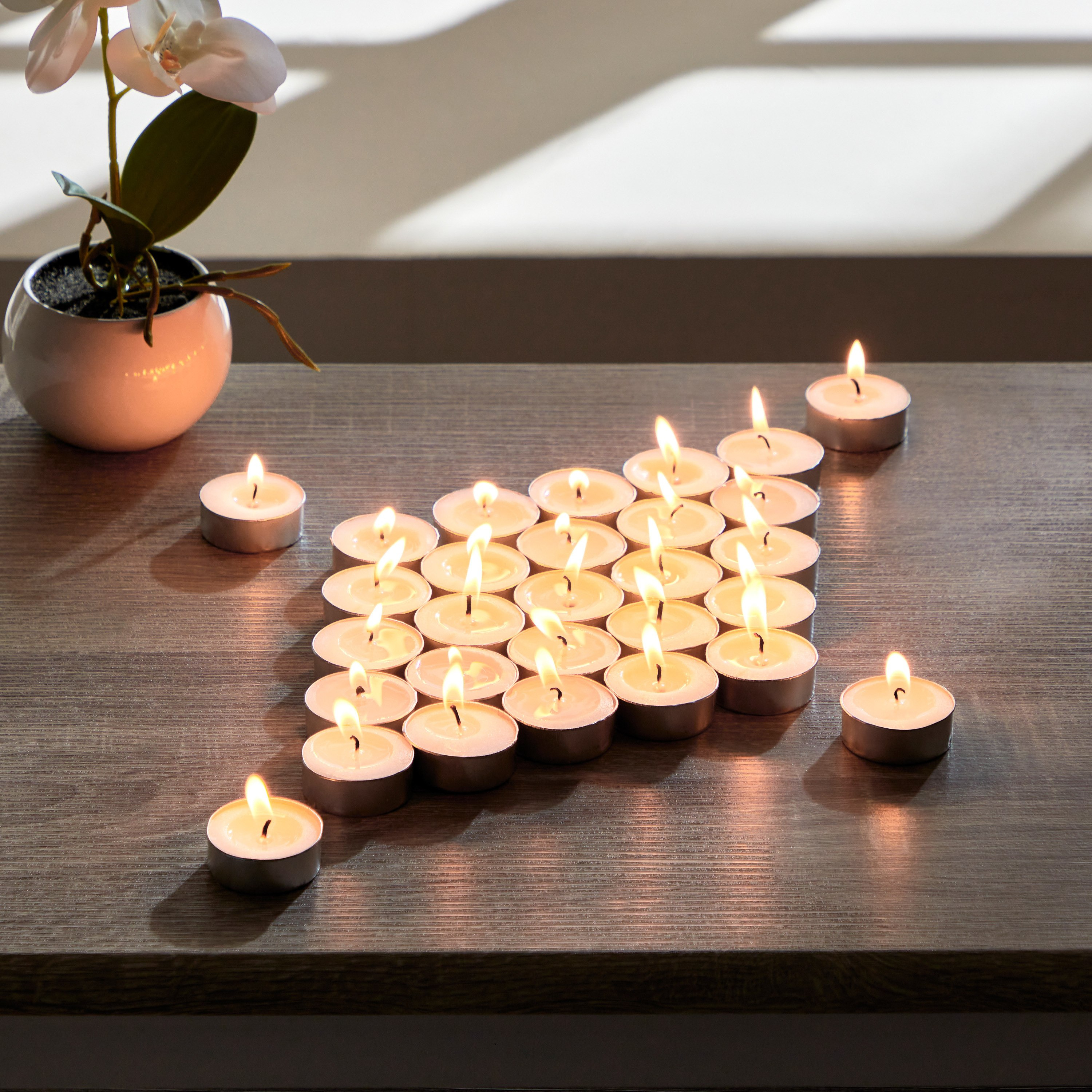 شمعة صغيرة معطرة مونوكروم كلاسيكس أوايك من سيرينا- مجموعة من 30-hbxlivingroom-decorandaccessories-candles-image-2