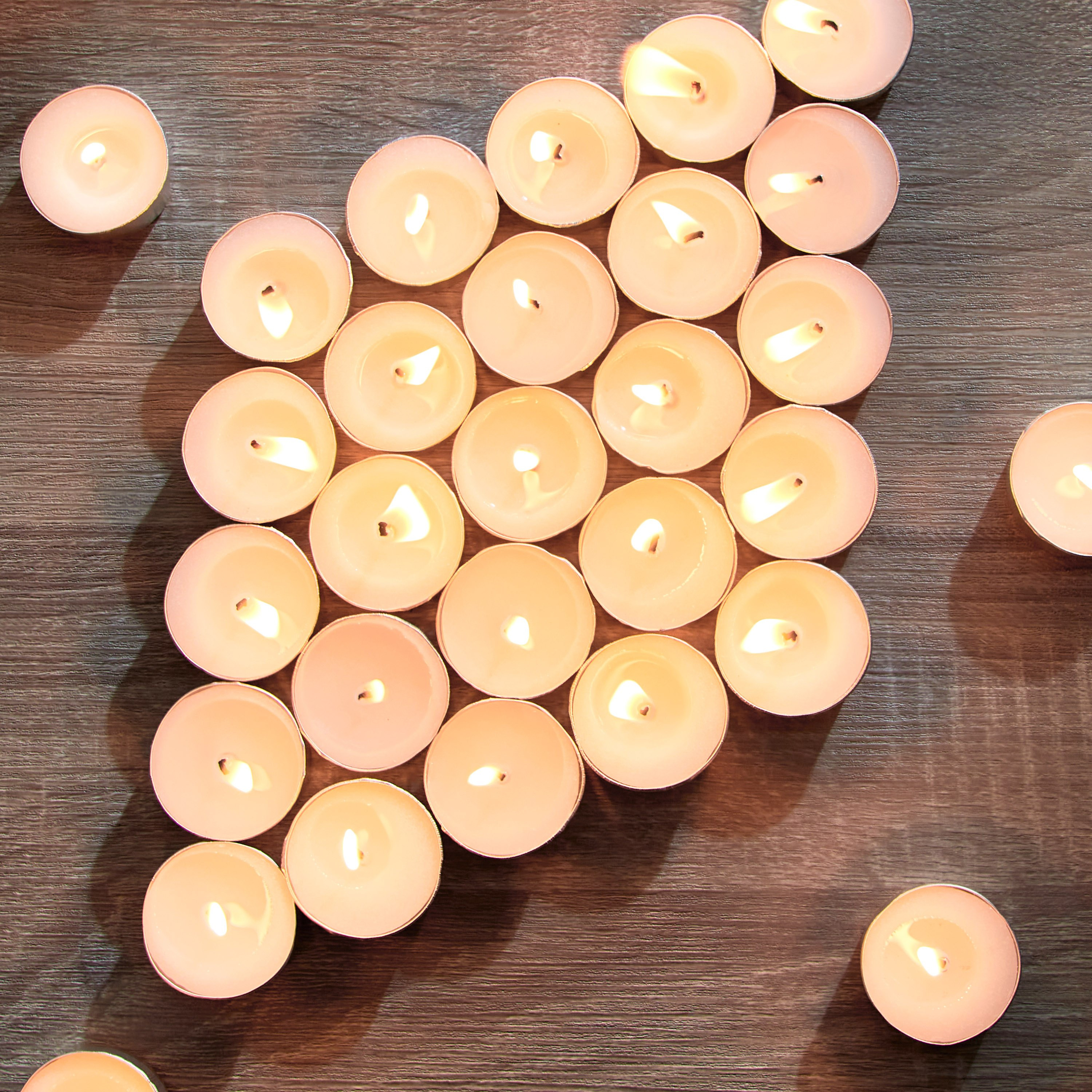 شمعة صغيرة معطرة مونوكروم كلاسيكس أوايك من سيرينا- مجموعة من 30-hbxlivingroom-decorandaccessories-candles-image-3