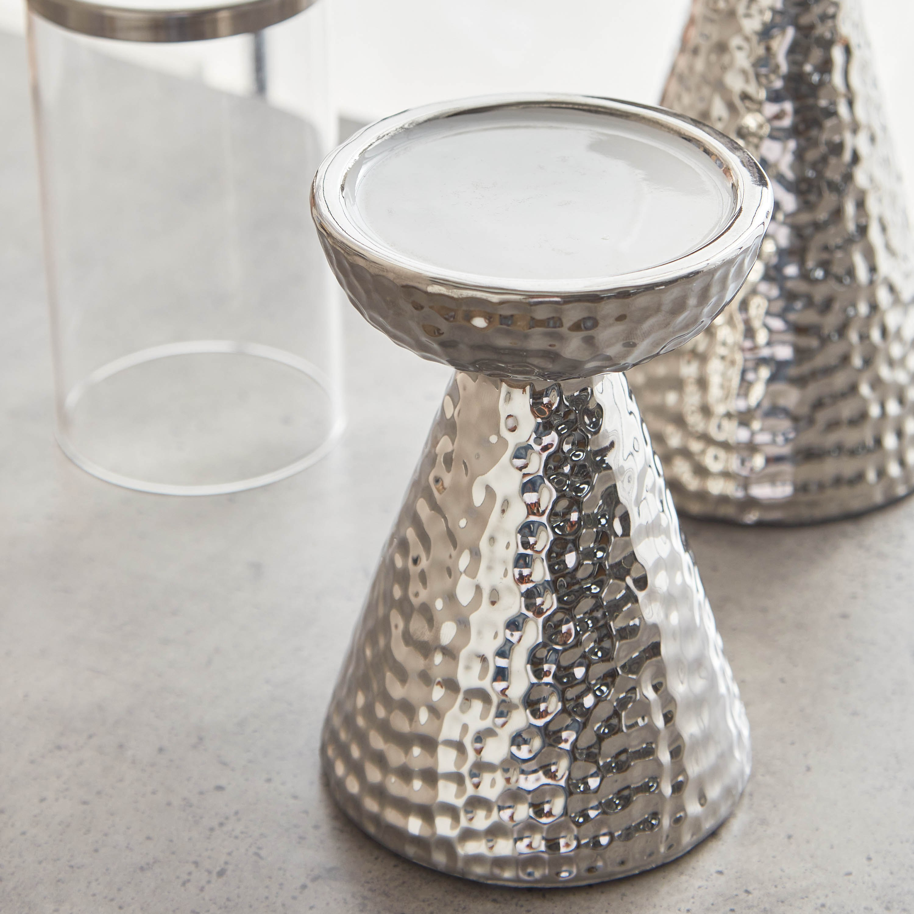حامل شموع من السيراميك بتفاصيل زجاج - طقم قطعتين-hbxlivingroom-decorandaccessories-candleholders-image-4