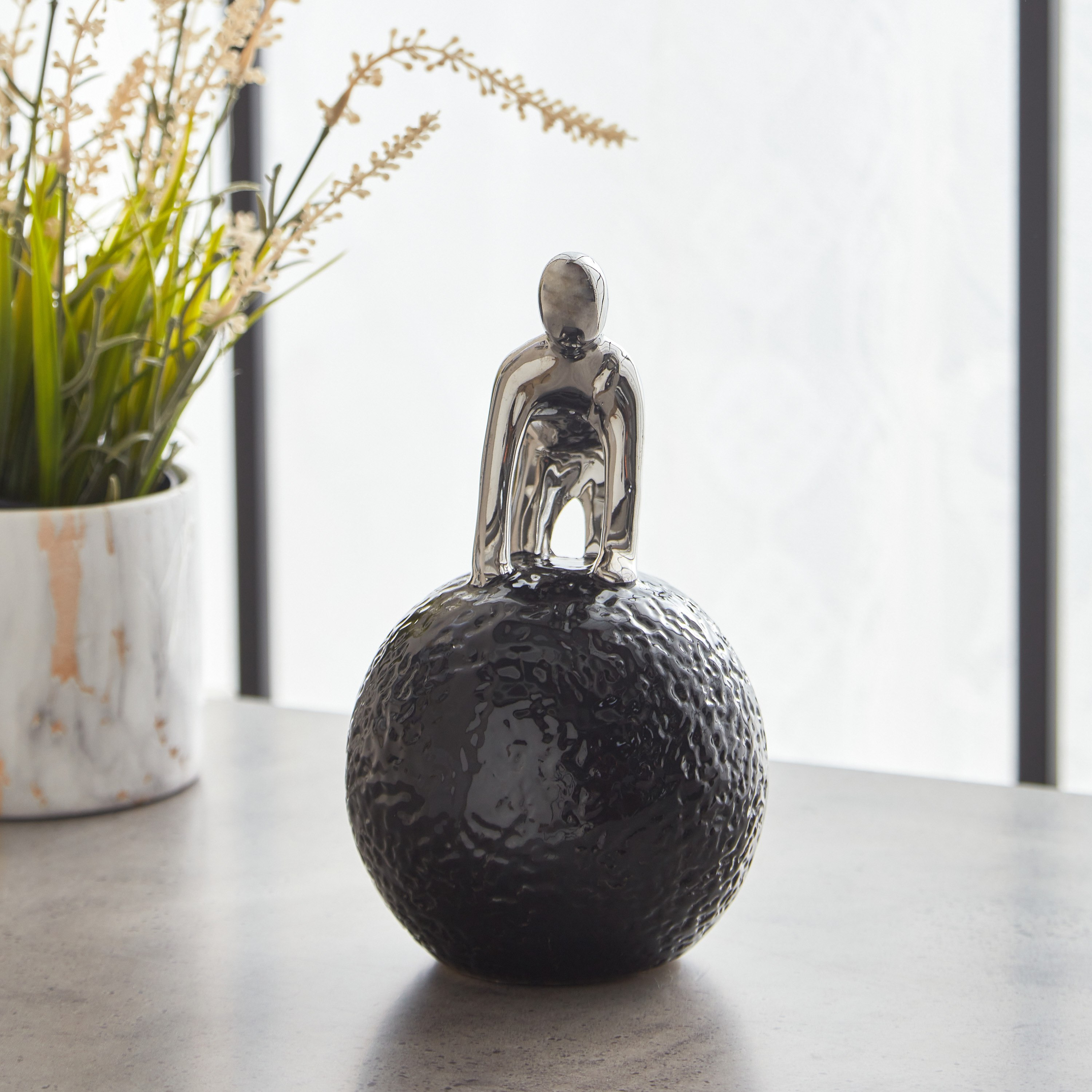 قطعة ديكور سيراميك من سيف - 11.5x11x19 سم-hbxhomeware-homedecor-figurinesandornaments-image-2