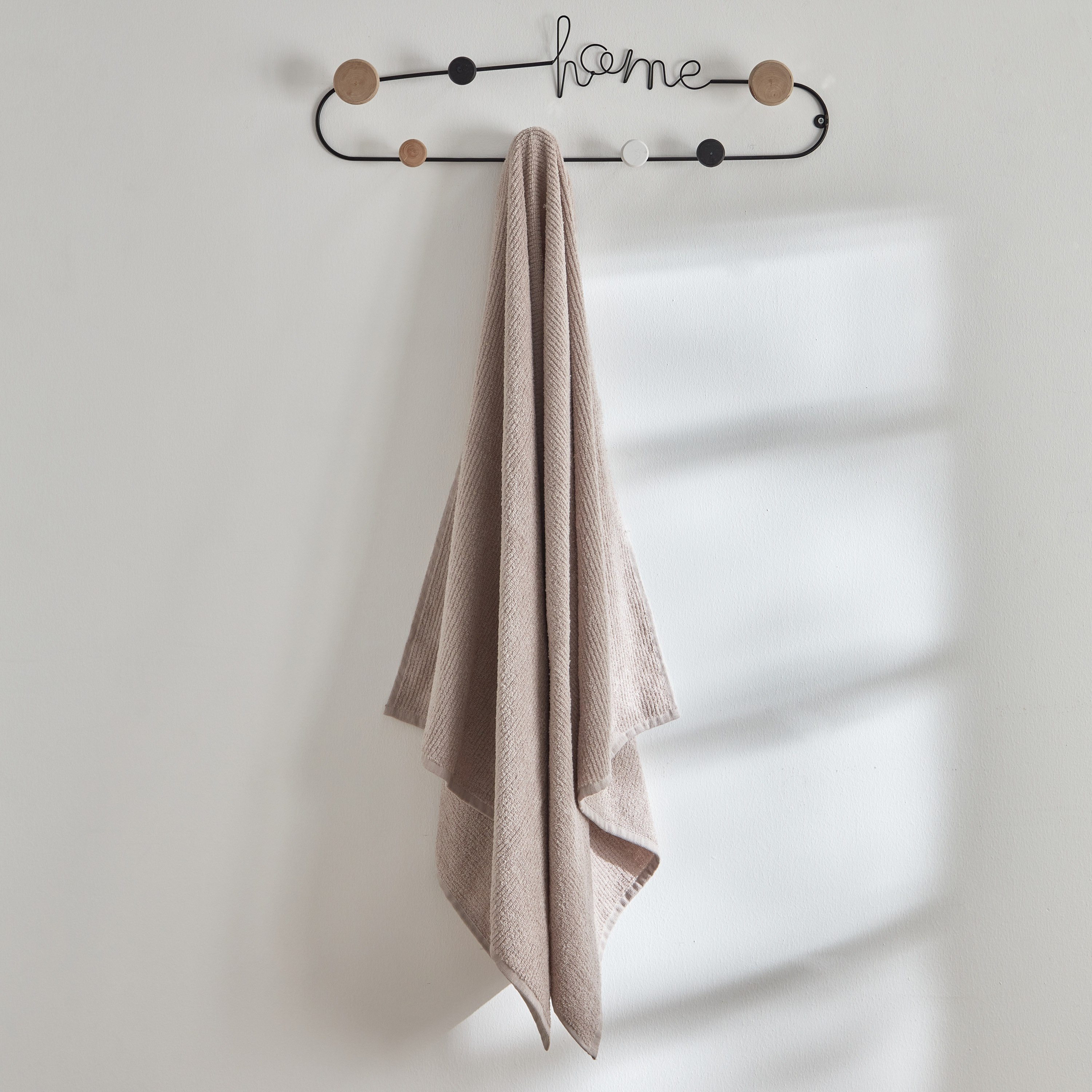 منشفة حمام قطن خالية من الالتواءات من كلاود تاتش - 70x140 سم-hbxbathroom-bathroomtextiles-image-1