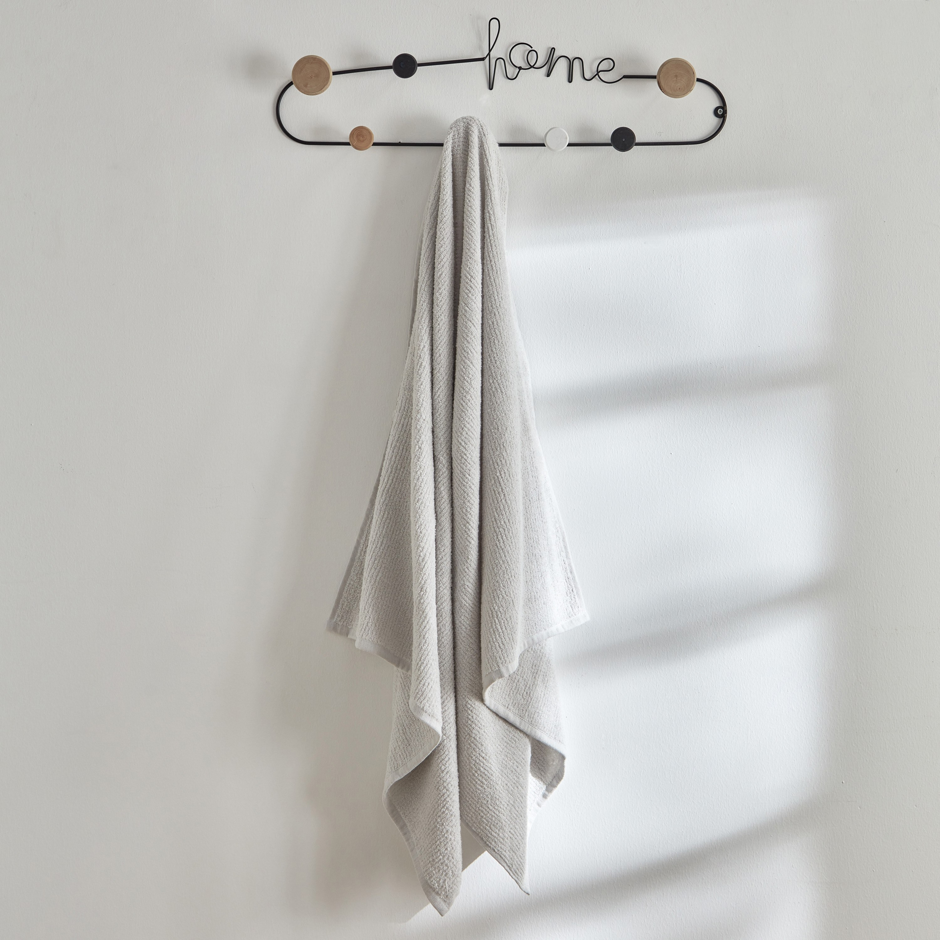 منشفة حمام قطن خالية من الالتواءات من كلاود تاتش - 70x140 سم-hbxbathroom-bathroomtextiles-image-1