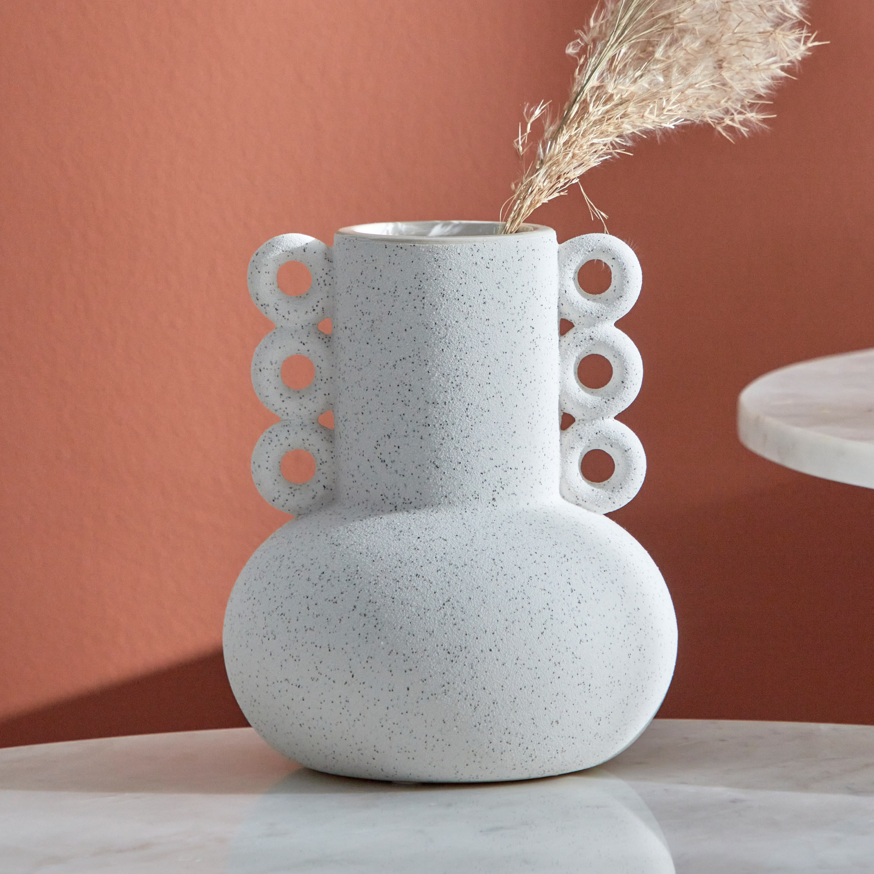 مزهريّة سيراميك من سانسا - 15.5x15.5x18.5 سم-hbxbedroom-decorandaccessories-vases-image-1