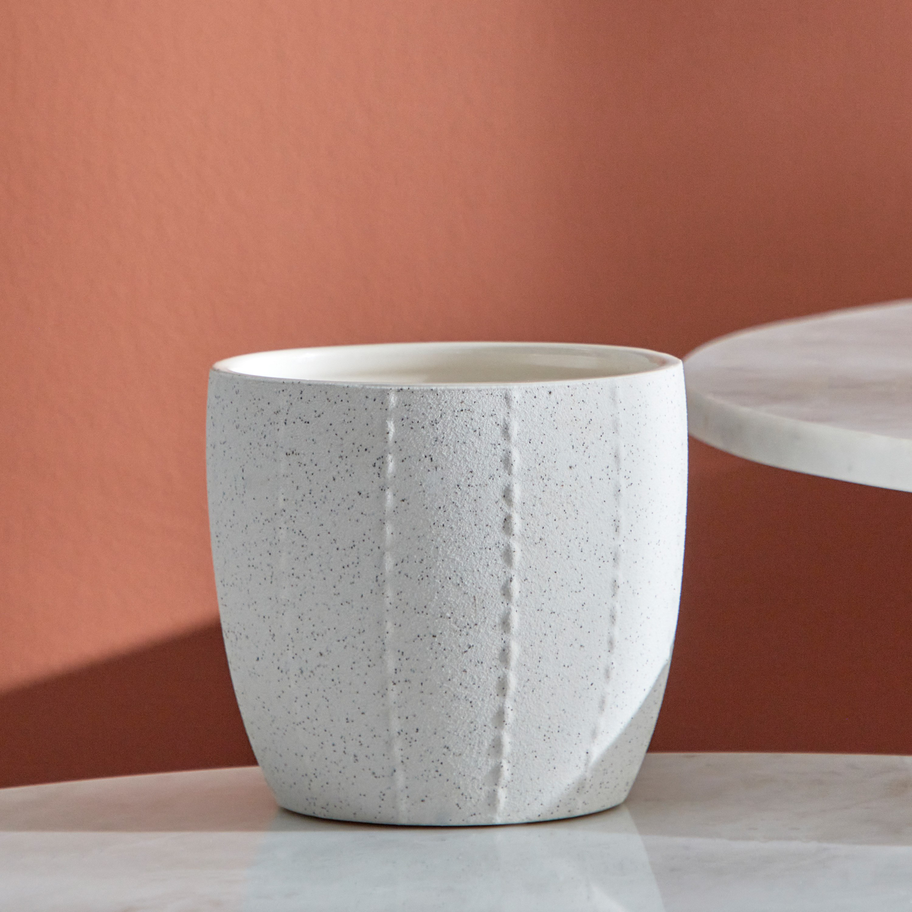 وعاء نباتات سيراميك منقط من سانسا - 13.5x13.5x12.5 سم-hbxhomeware-hbxdecorandfurnishings-image-2