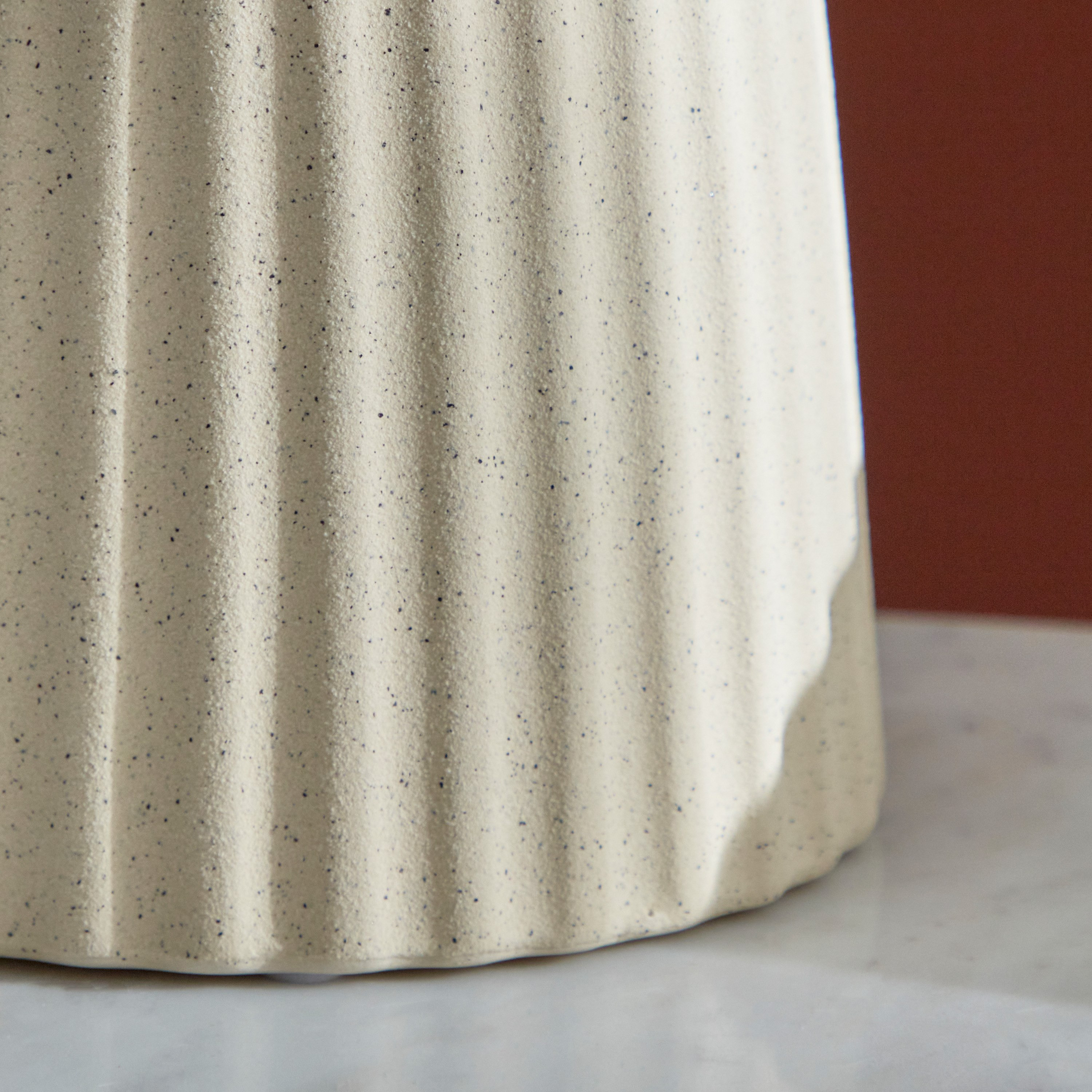 وعاء نبات طبيعي سيراميك مضلع من سانسا - 14.2 × 14.2 × 11.4 سم-hbxhomeware-hbxdecorandfurnishings-image-5