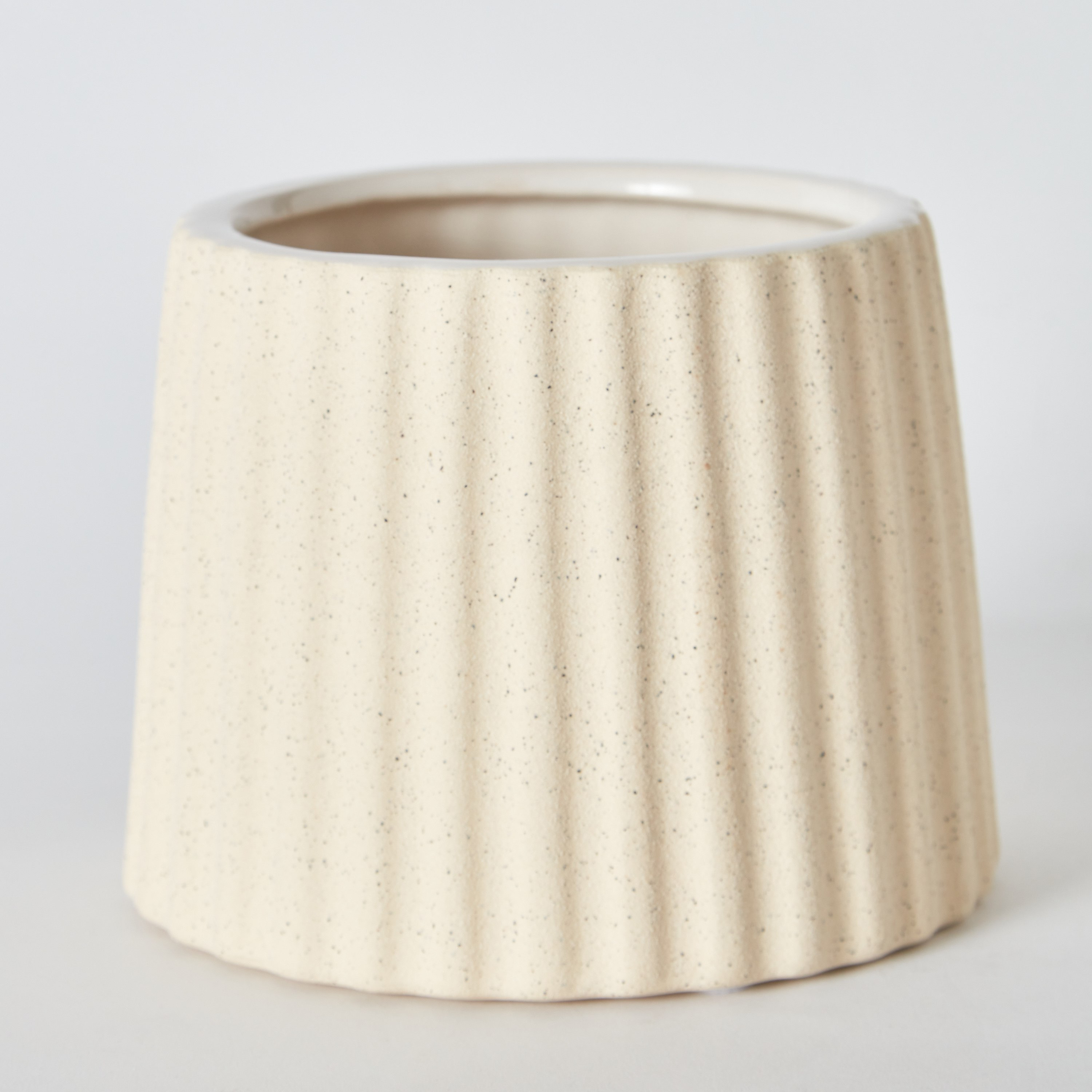 وعاء نبات طبيعي سيراميك مضلع من سانسا - 14.2 × 14.2 × 11.4 سم-hbxhomeware-hbxdecorandfurnishings-image-7