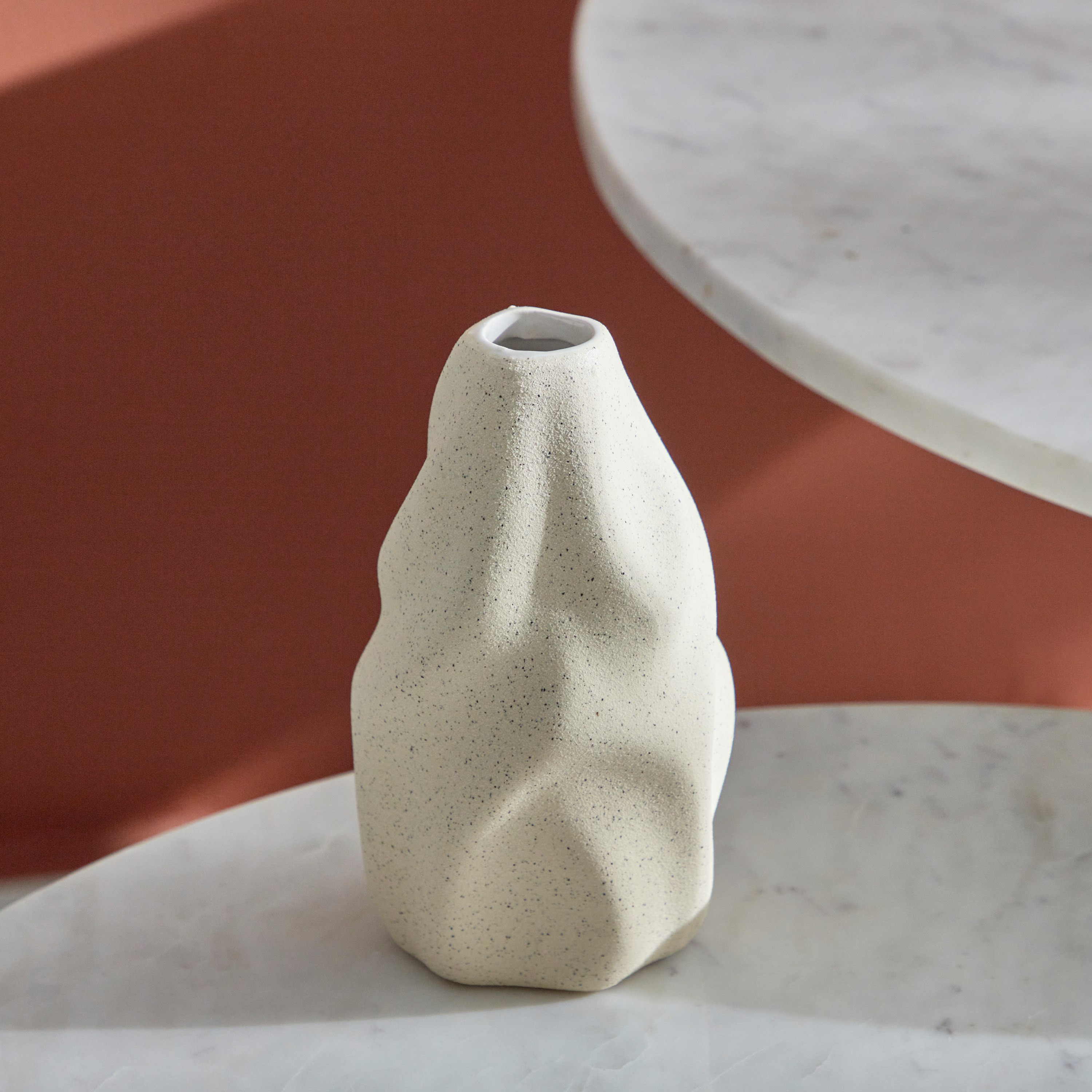 مزهرية سيراميك من سانسا - 10.5x8.5x16 سم-hbxbedroom-decorandaccessories-vases-image-3