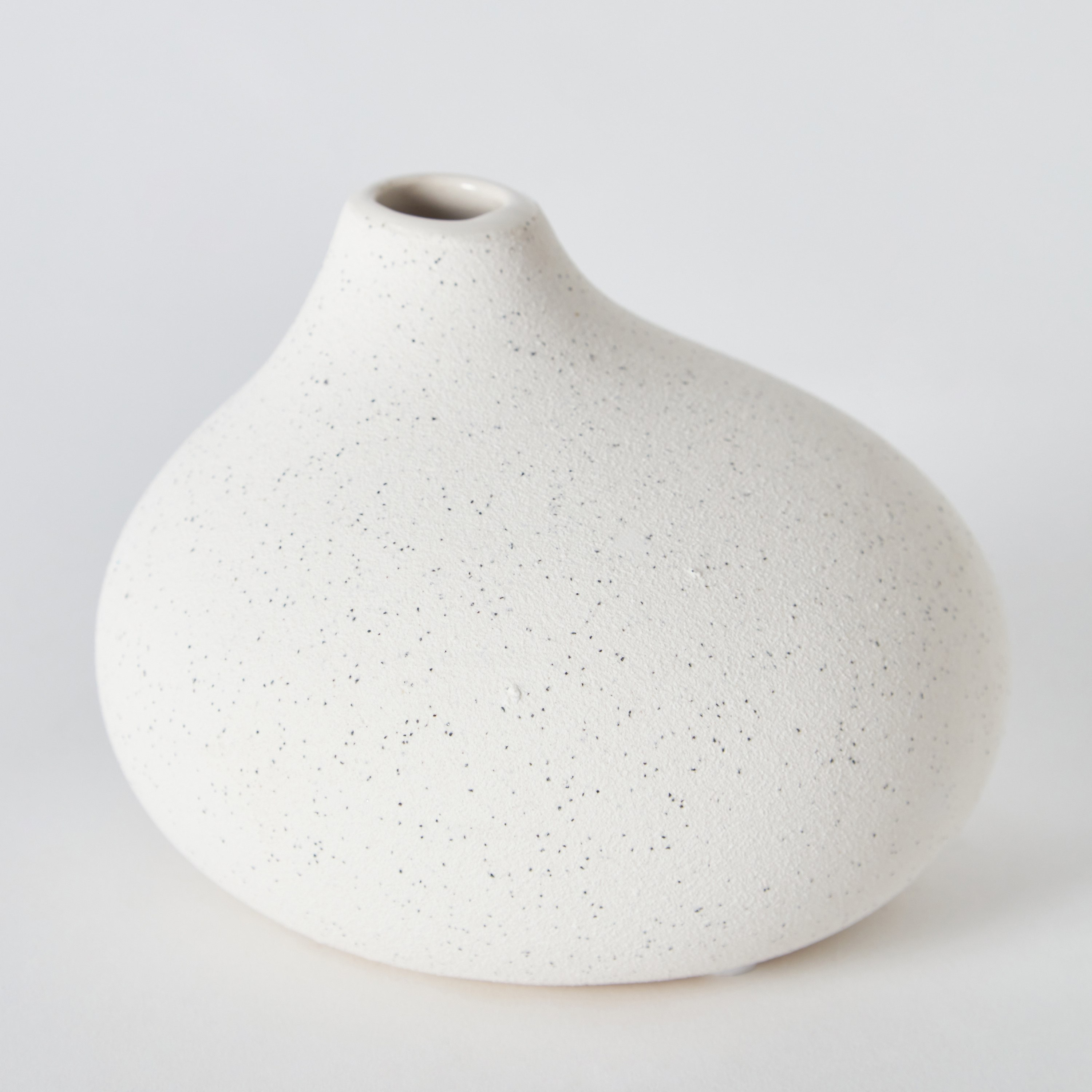 مزهرية سيراميك من سانسا- 12.5x12.5x9.5 سم-hbxbedroom-decorandaccessories-vases-image-7