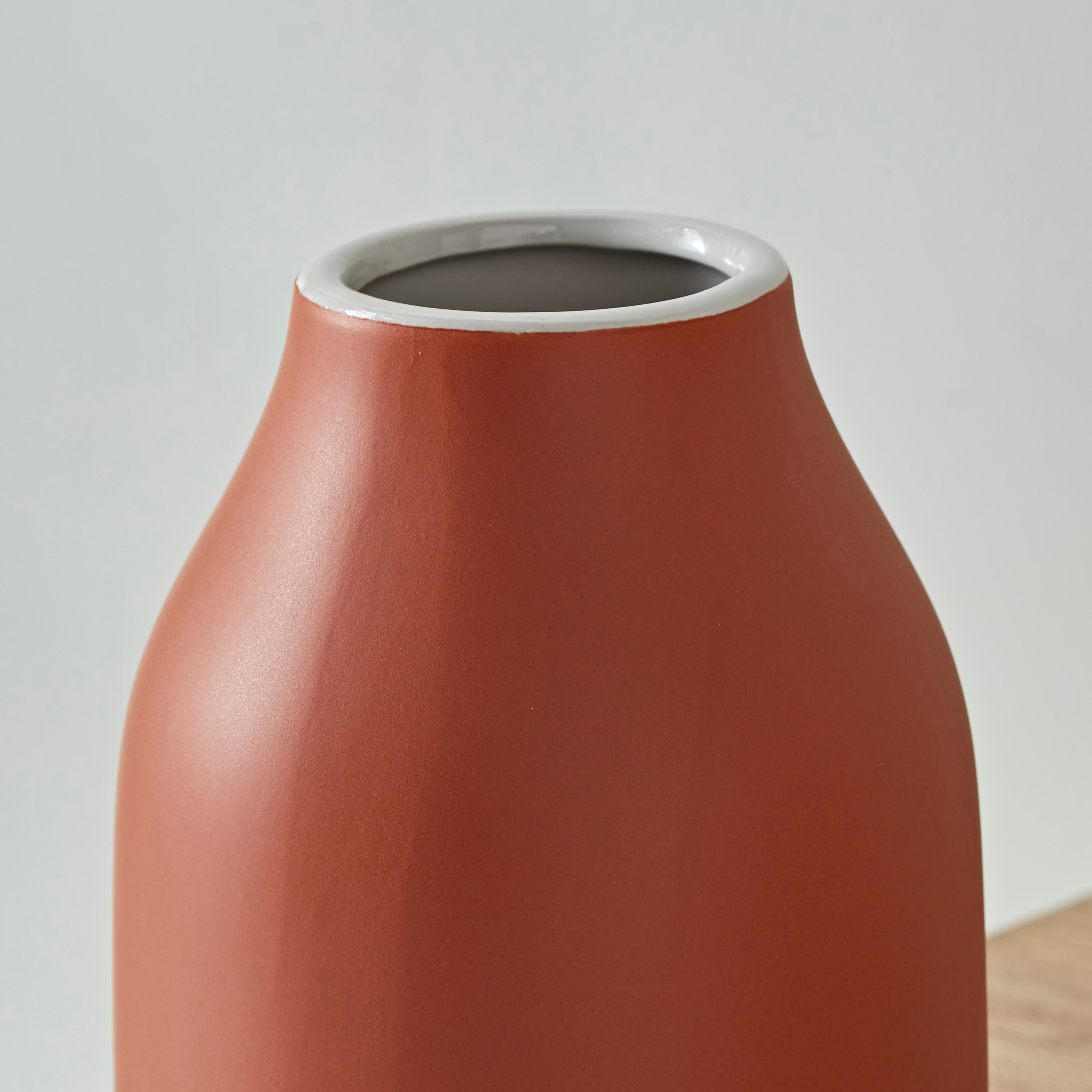 مزهرية سيراميك من سانسا - 14.5x14.5x23 سم-hbxbedroom-decorandaccessories-vases-image-3