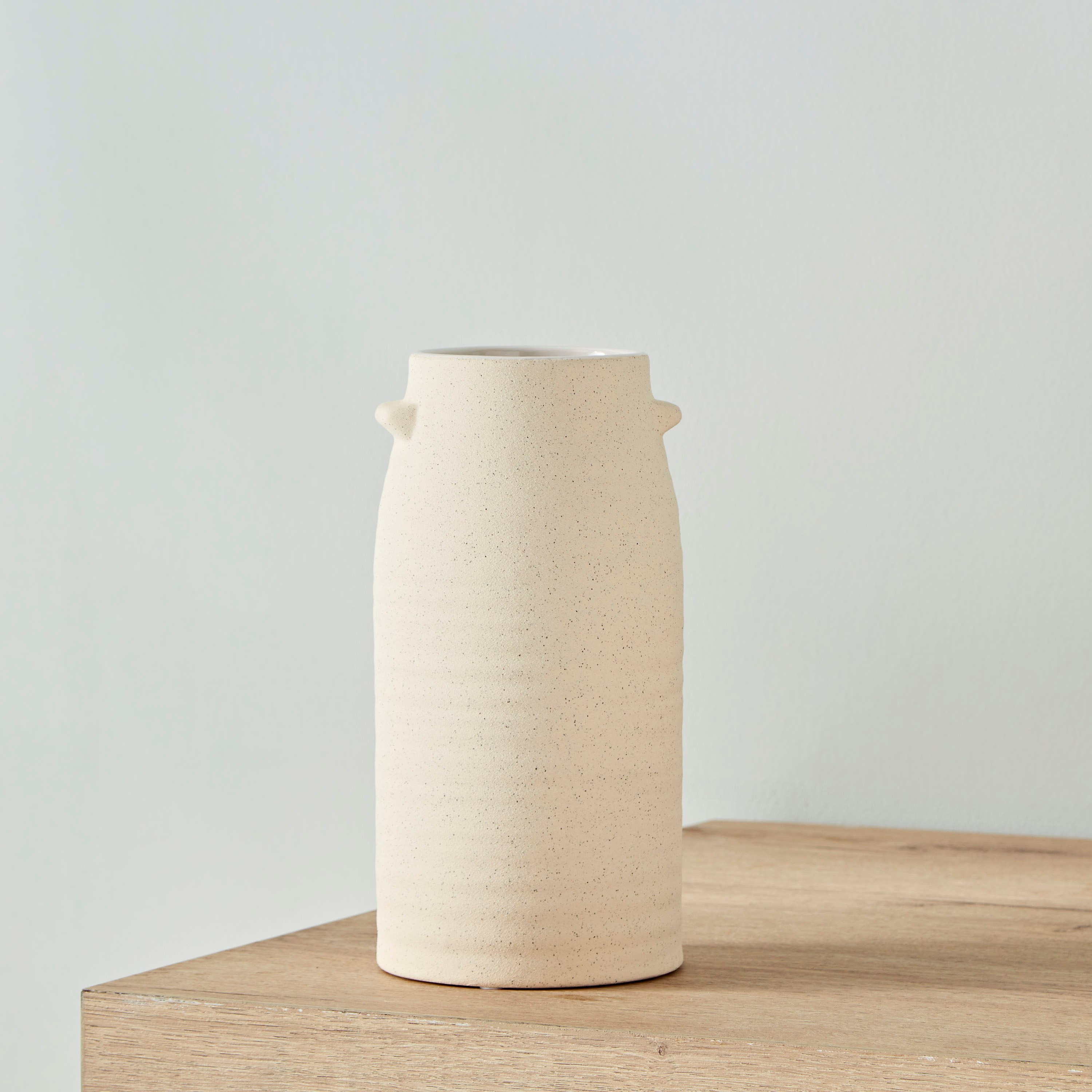Sansa Ceramic Vase - 12.3x12.3x25 cm-hbxbedroom-decorandaccessories-vases-image-2