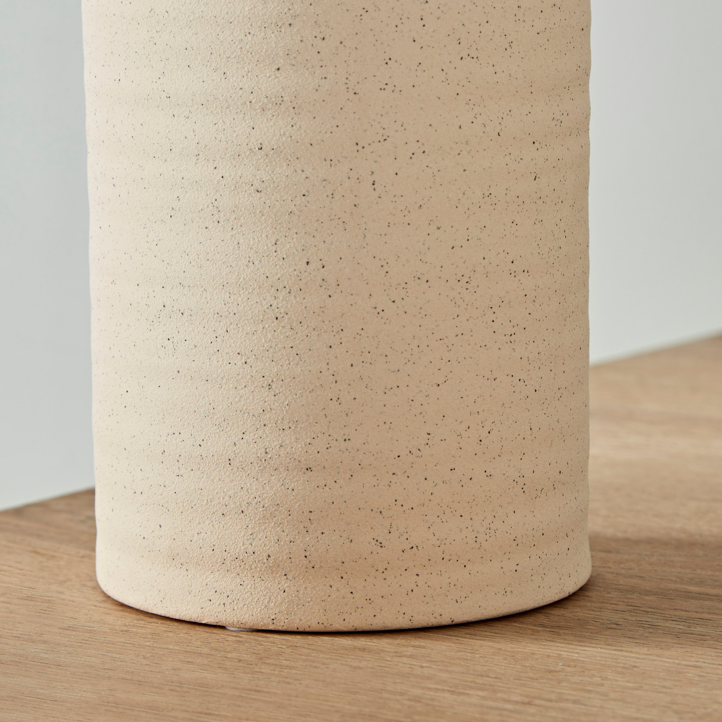 Sansa Ceramic Vase - 12.3x12.3x25 cm-hbxbedroom-decorandaccessories-vases-image-4