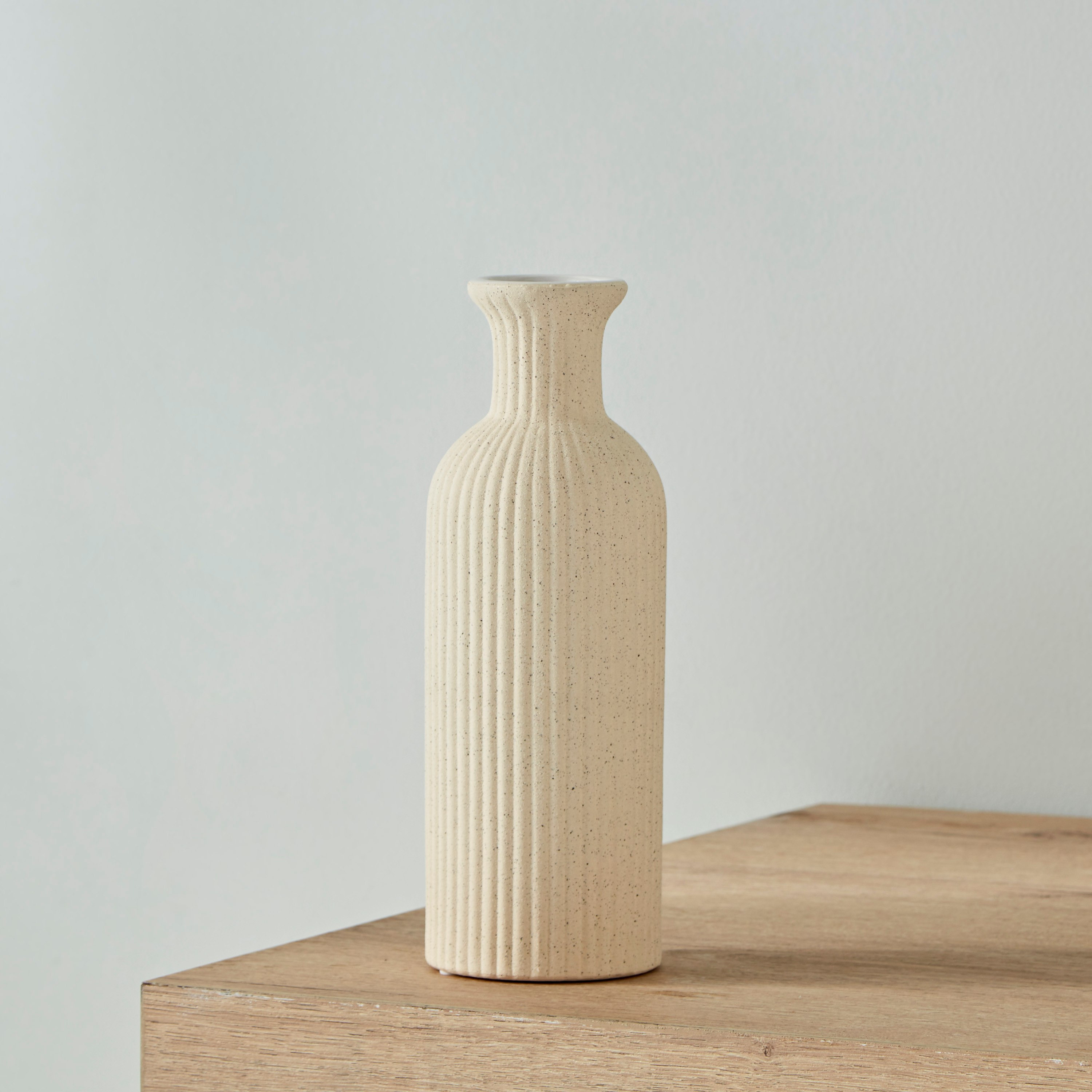 مزهرية سيراميك من سانسا - 15x9x26 سم-hbxbedroom-decorandaccessories-vases-image-2