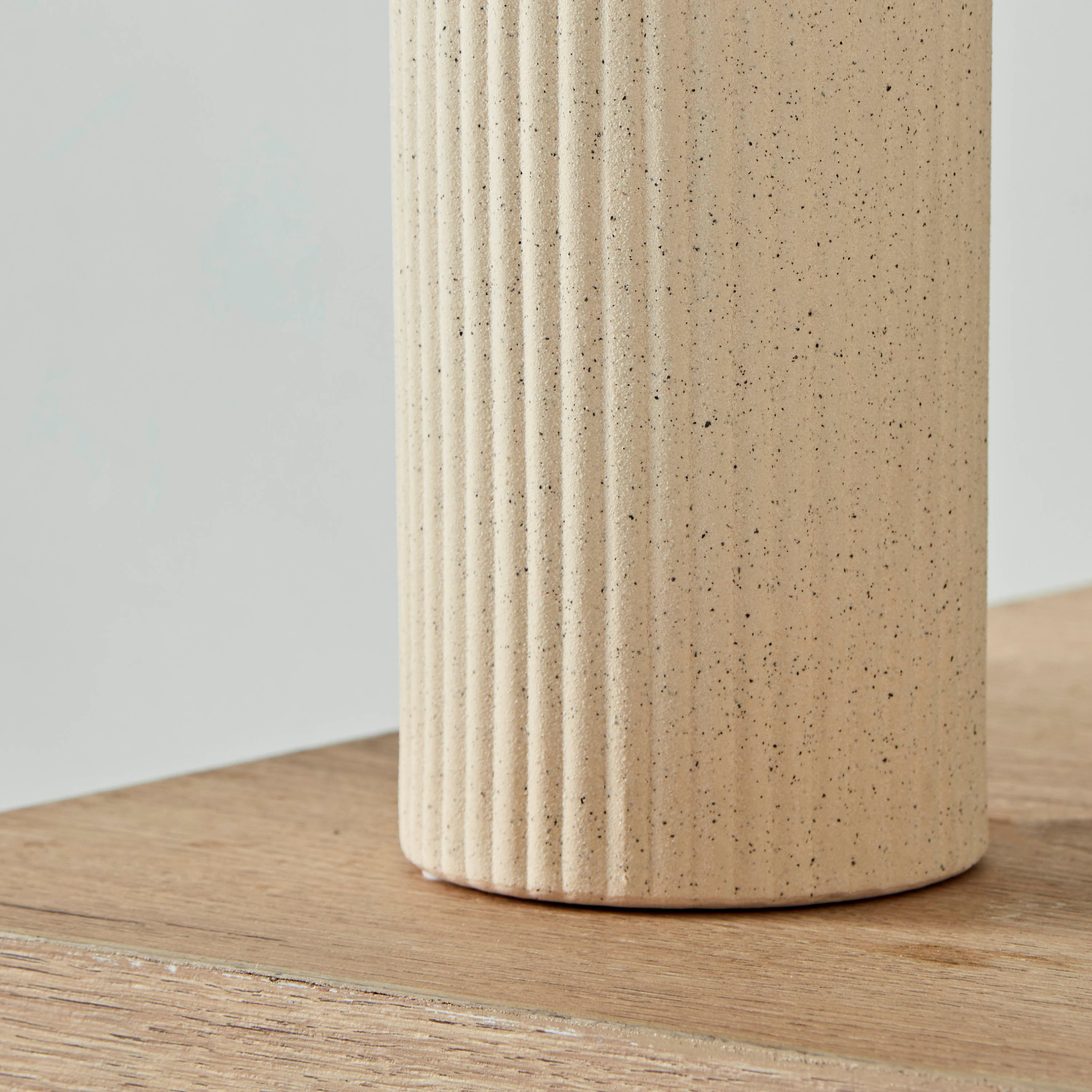 مزهرية سيراميك من سانسا - 15x9x26 سم-hbxbedroom-decorandaccessories-vases-image-4