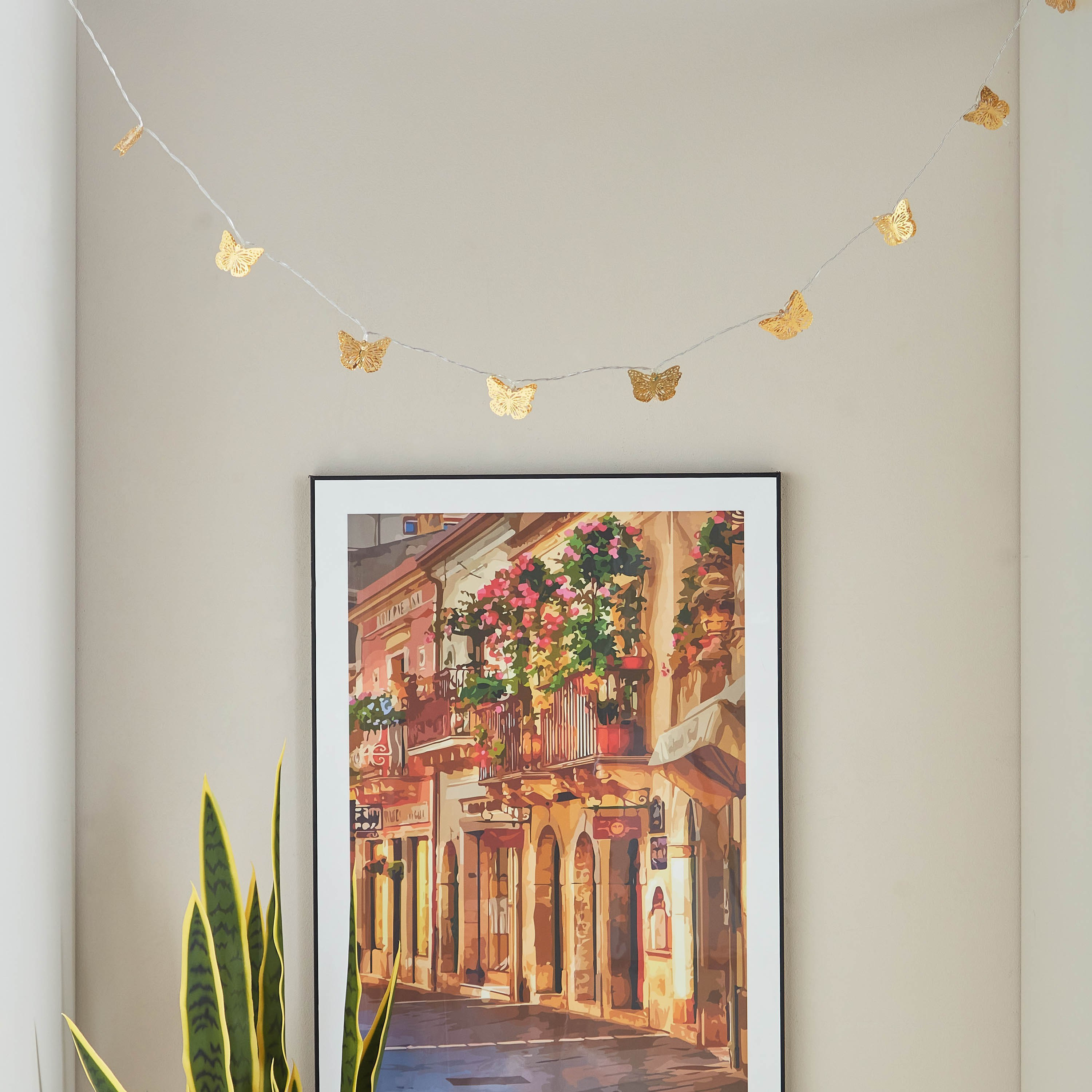 شريط إضاءة إل إي دي بتصميم فراشات من كات - 165 سم-hbxdiningroom-lighting-decorativesandstringlights-image-2