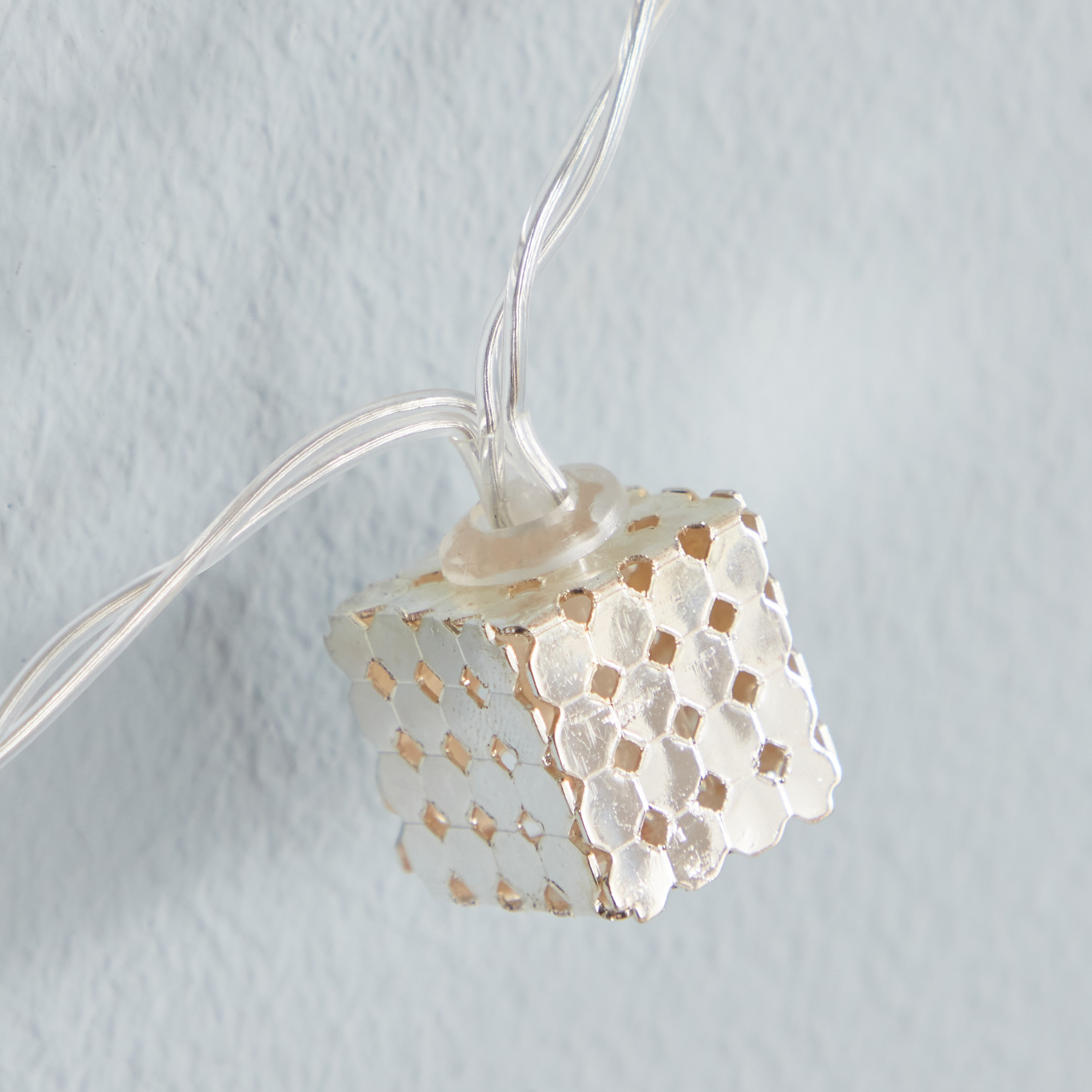 شريط إضاءة إل إي دي من كات - 165 سم-hbxdiningroom-lighting-decorativesandstringlights-image-3