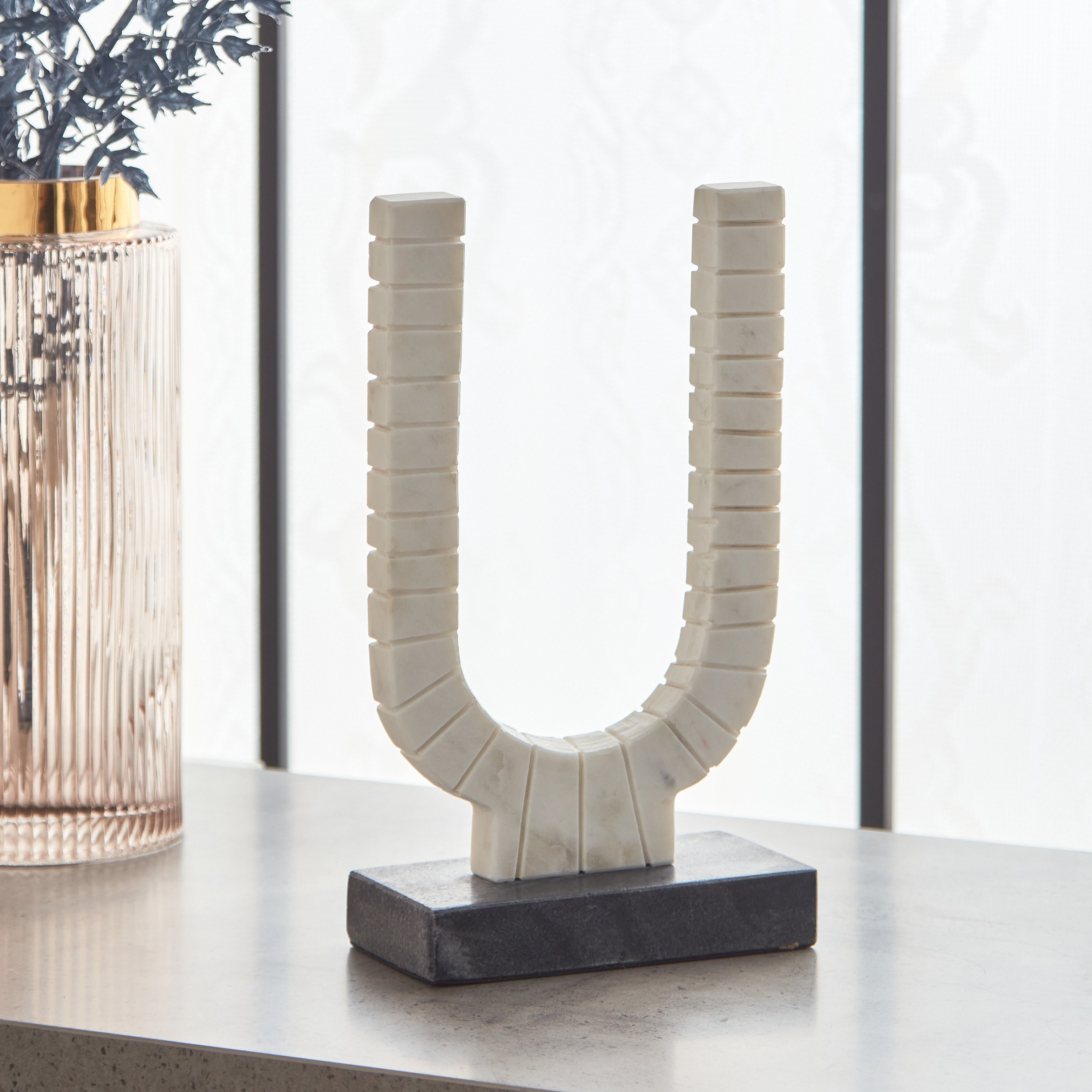 قطعة ديكور رخام بقاعدة من ليف- 15x7.5x26 سم-hbxhomeware-homedecor-figurinesandornaments-image-2