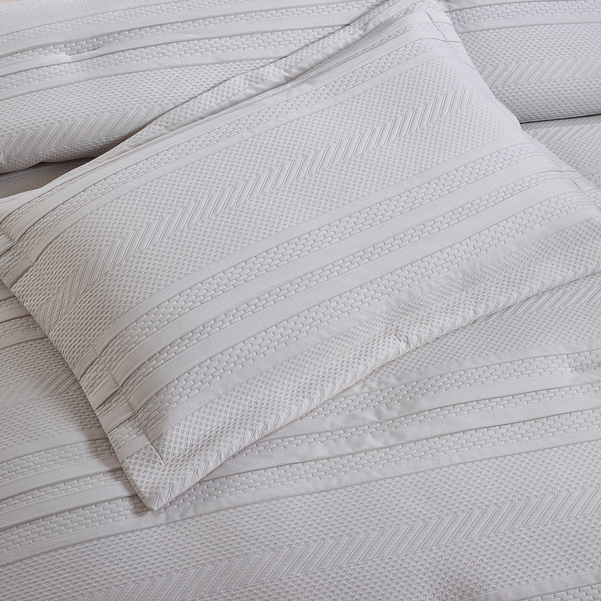 طقم لحاف كينج 4 قطع من فيرتكس جي كيو - 160x220 سم-hbxkidsandyouth-beddingandfurnishings-comfortersets-image-3