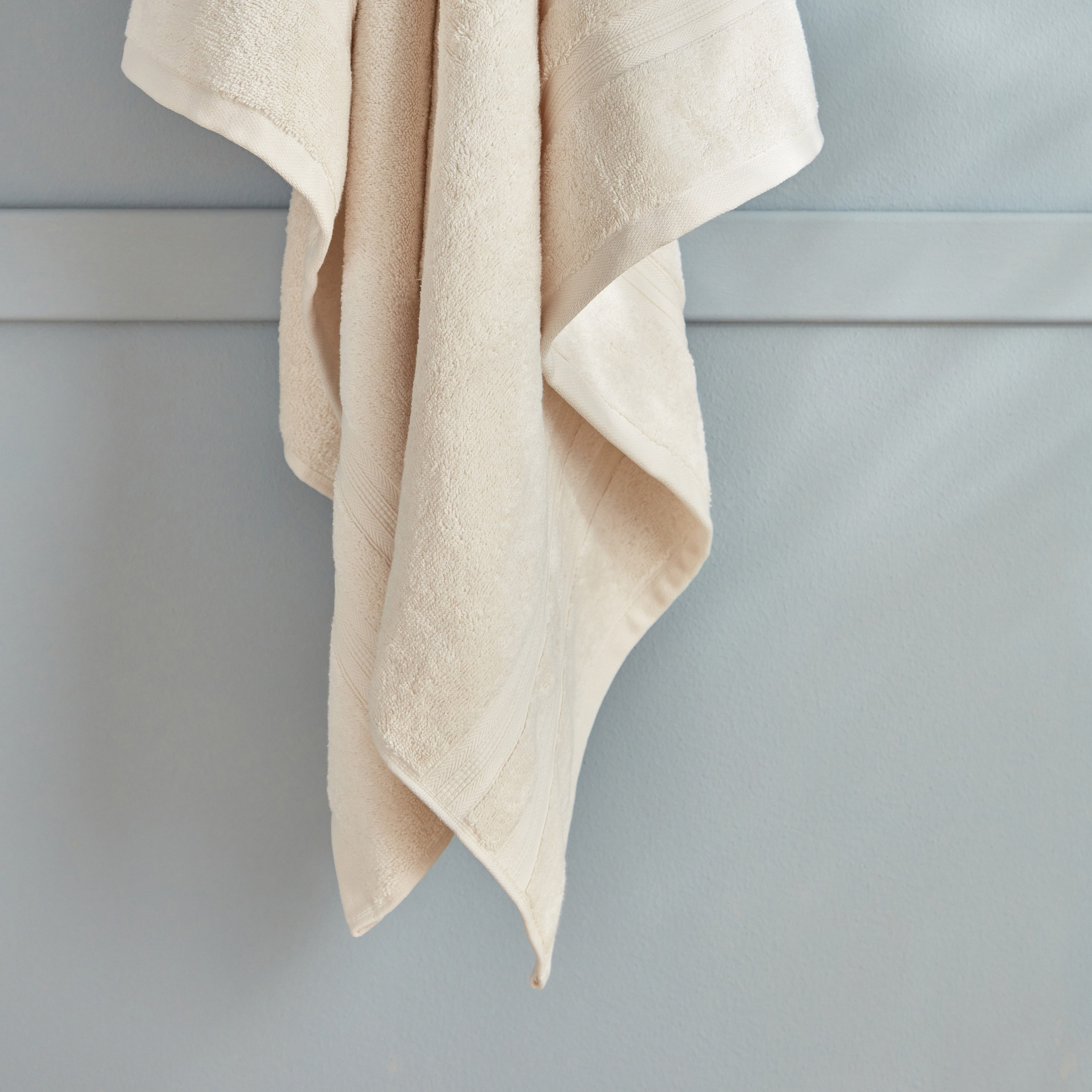 منشفة حمام فريش من جيفا ناتشورالي - 90x150 سم-hbxbathroom-bathroomtextiles-image-5
