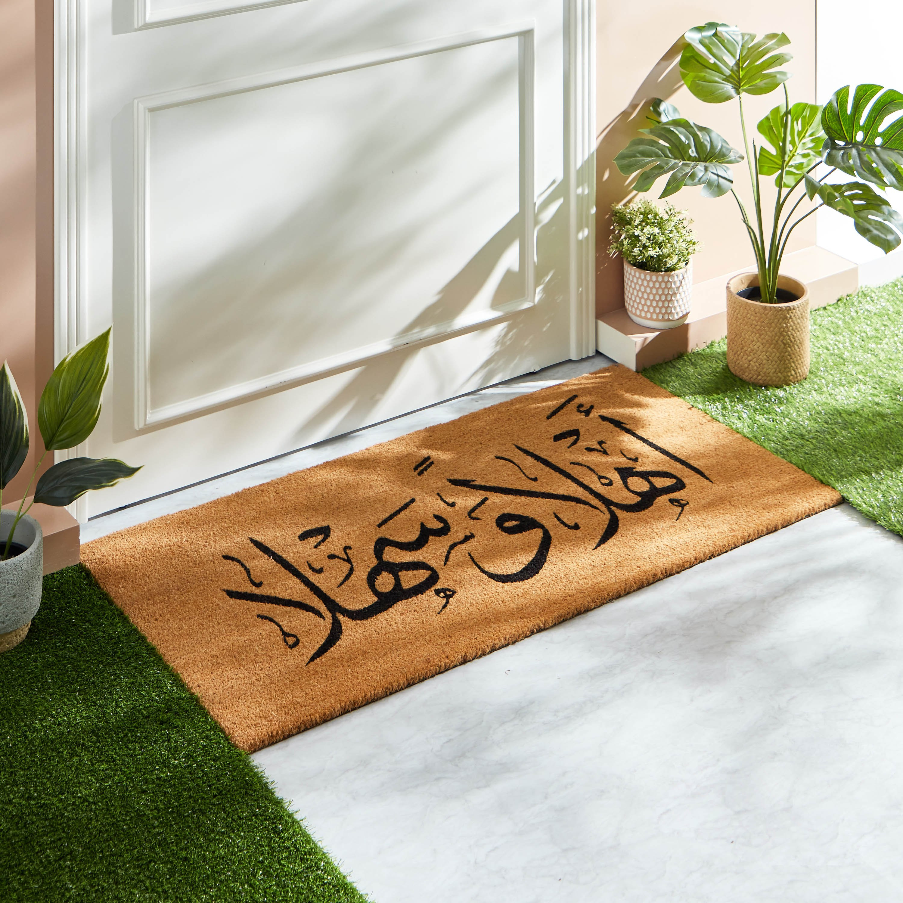 سجادة باب من ألياف جوز الهند بظهر بي في سي وطبعات - 60x120 سم-hbxhomeware-hbxlivingroom-image-1