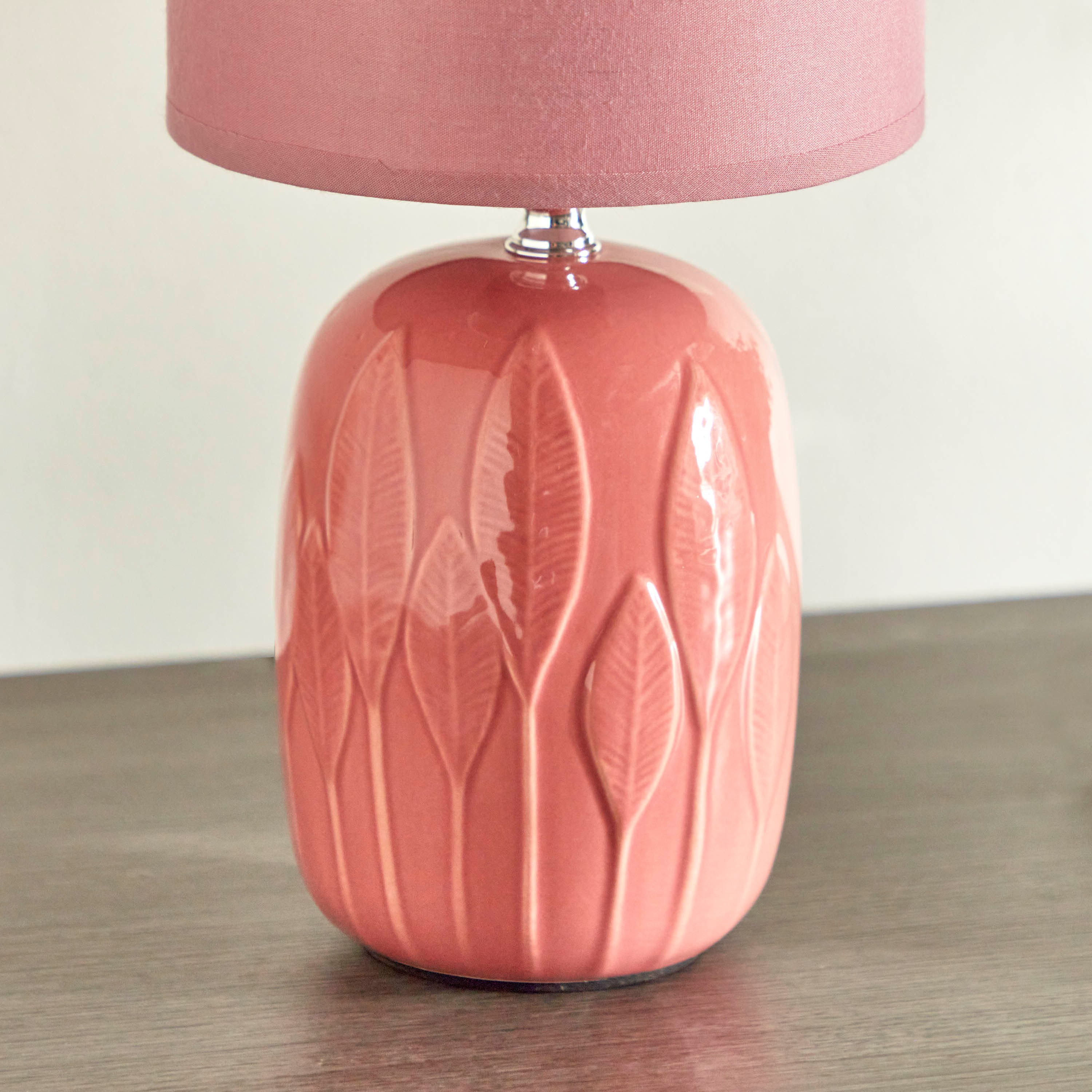 مصباح طاولة سيراميك من سكايلر - 15x15x32 سم-hbxlivingroom-lighting-tablelamps-image-3