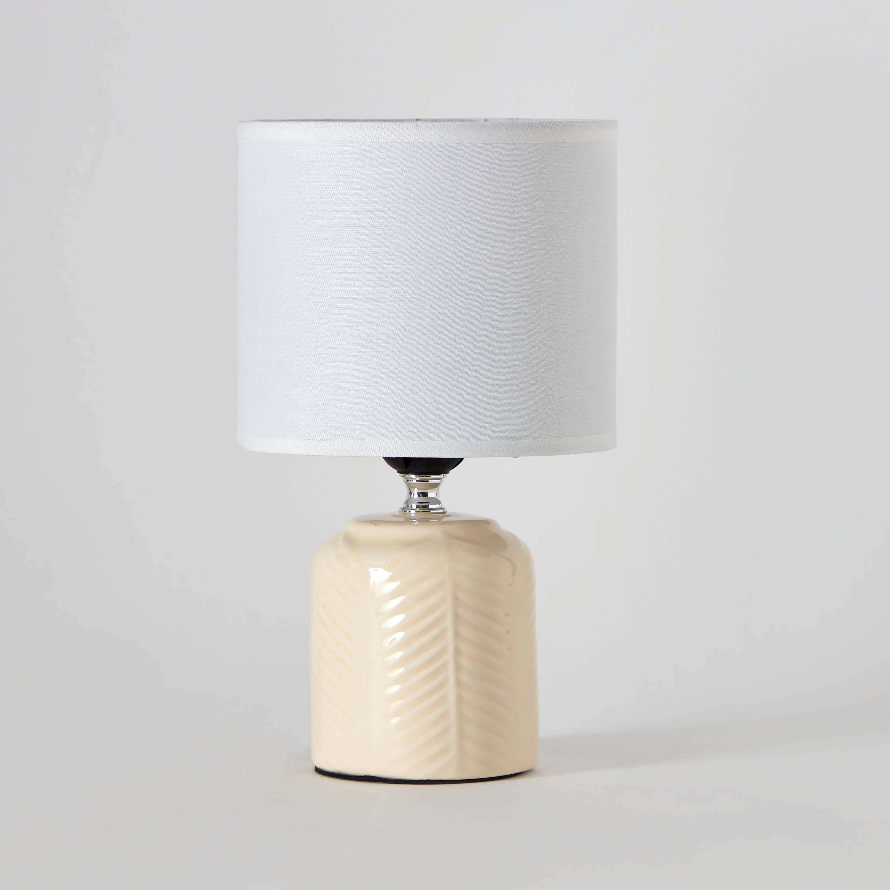 Cream ceramic store table lamp