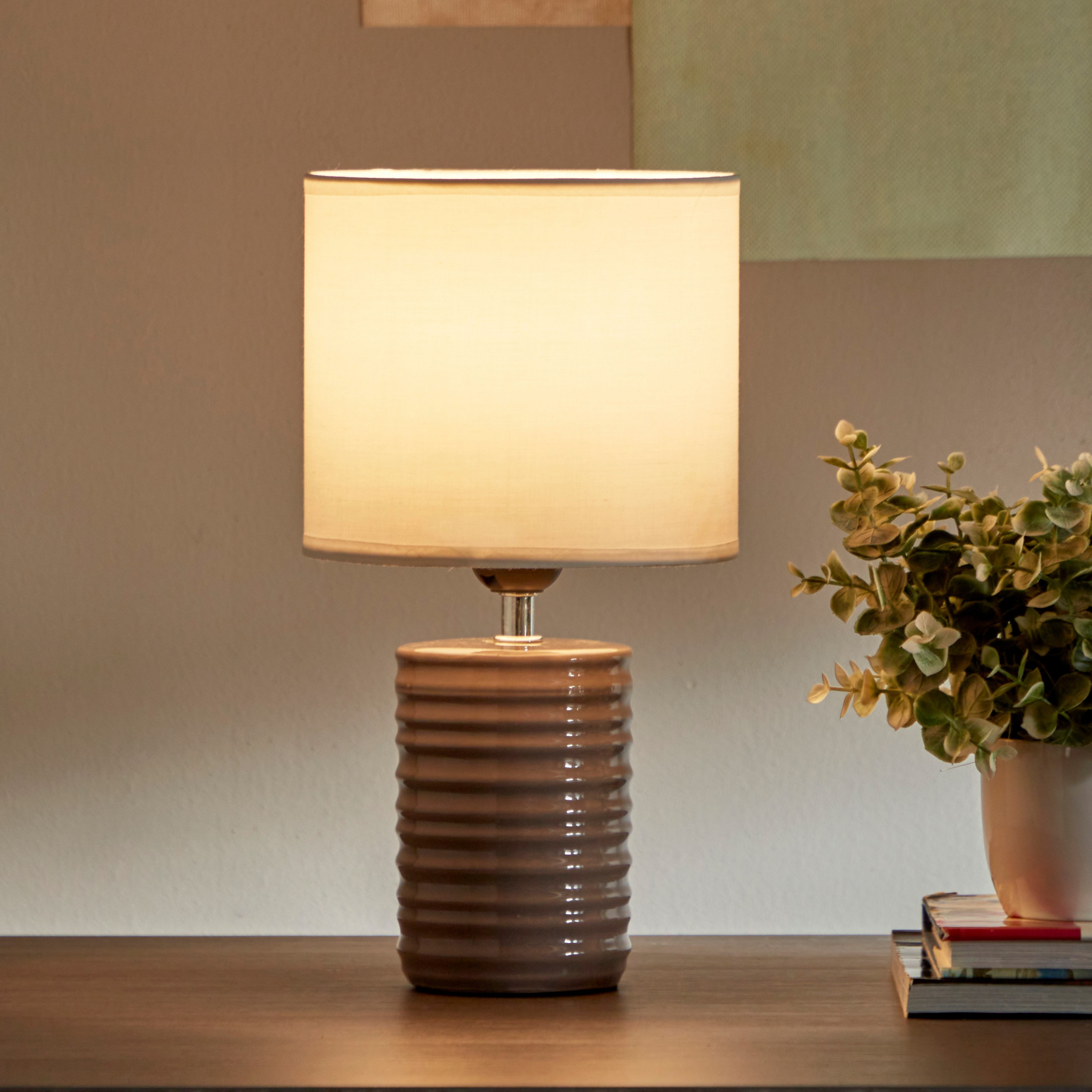 مصباح طاولة سيراميك من سكايلر - 17x17x31 سم-hbxlivingroom-lighting-tablelamps-image-2
