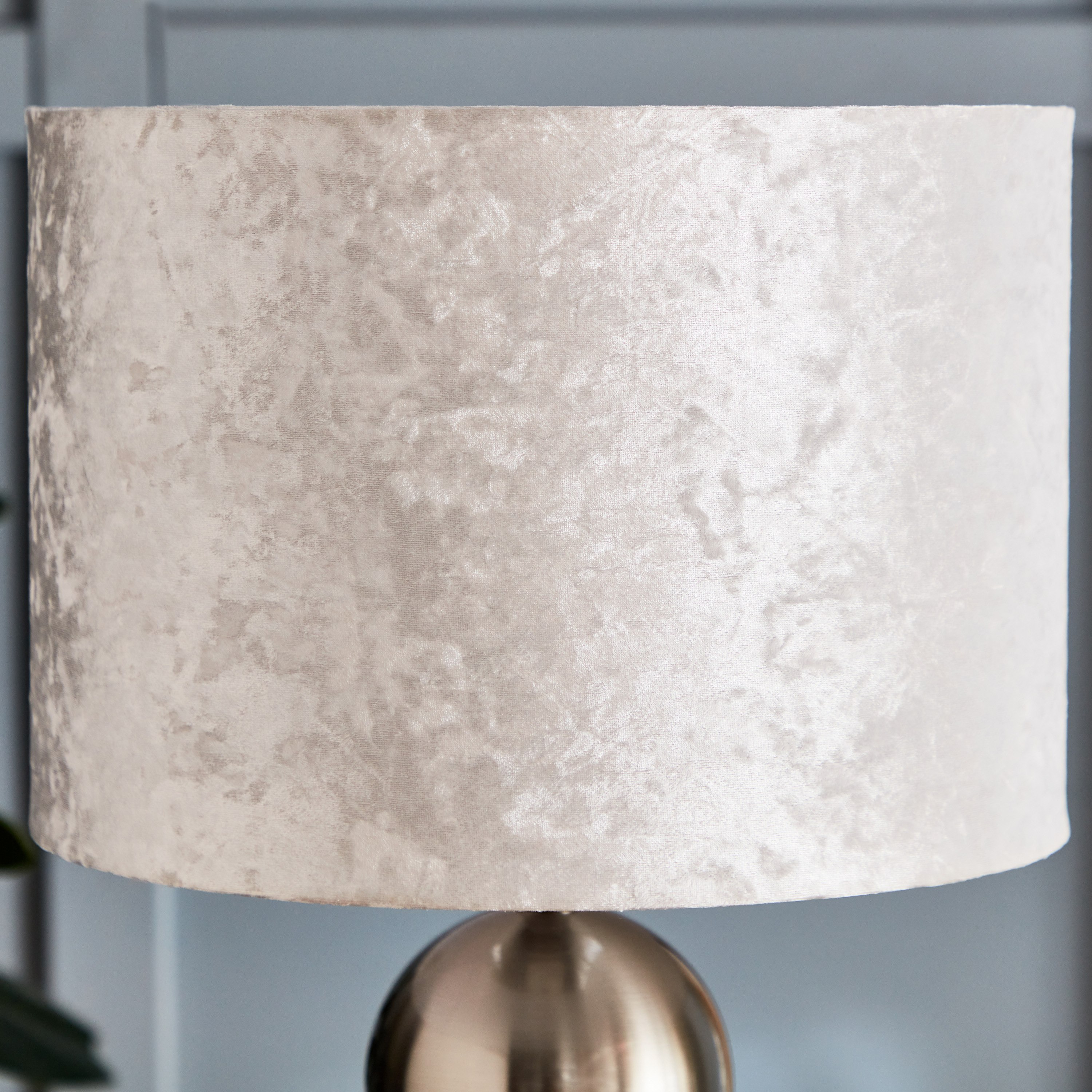 مصباح طاولة معدن بمظلة عصرية من ماريانا - 69 سم-hbxbedroom-lighting-tablelamps-image-4