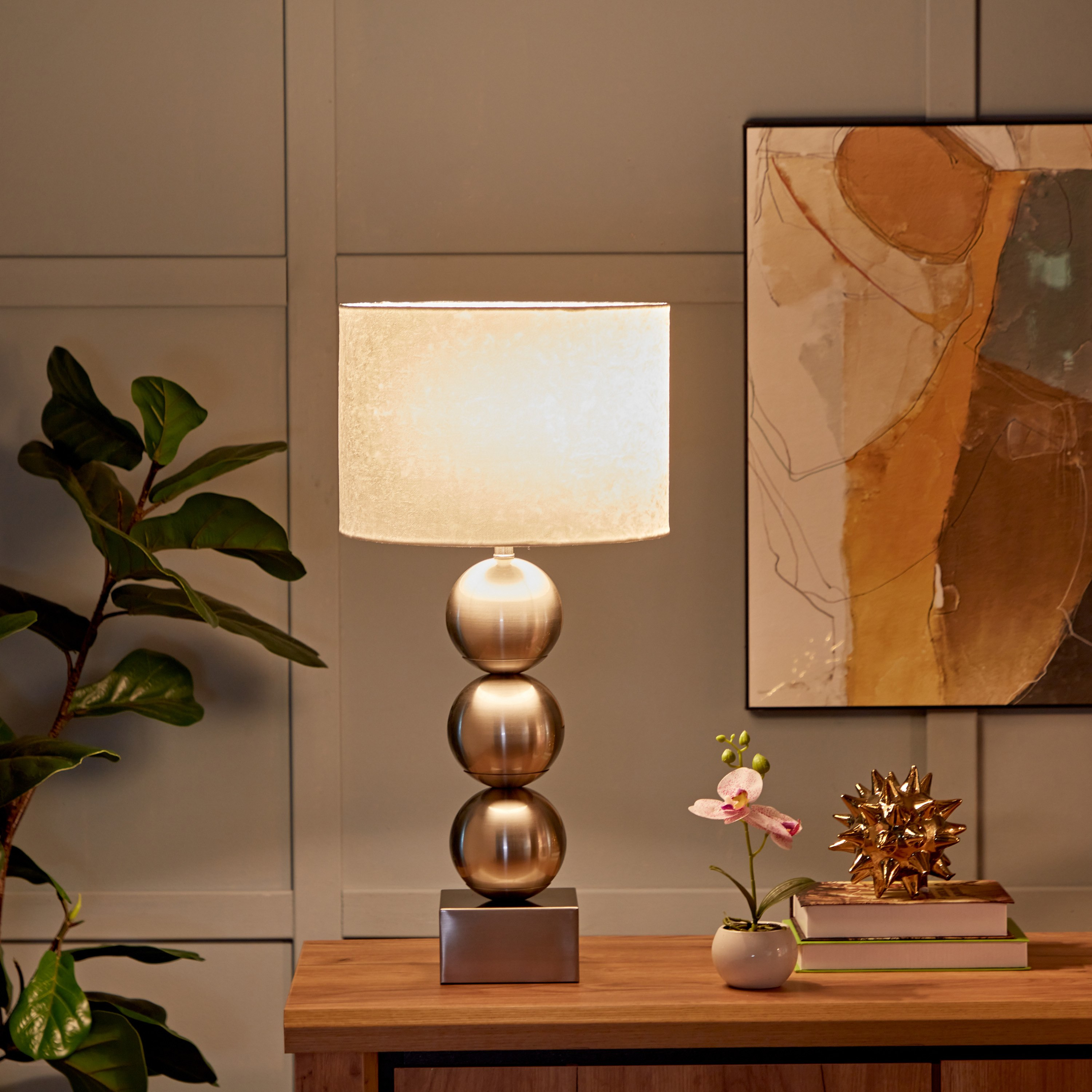 مصباح طاولة معدن بمظلة عصرية من ماريانا - 69 سم-hbxbedroom-lighting-tablelamps-image-5