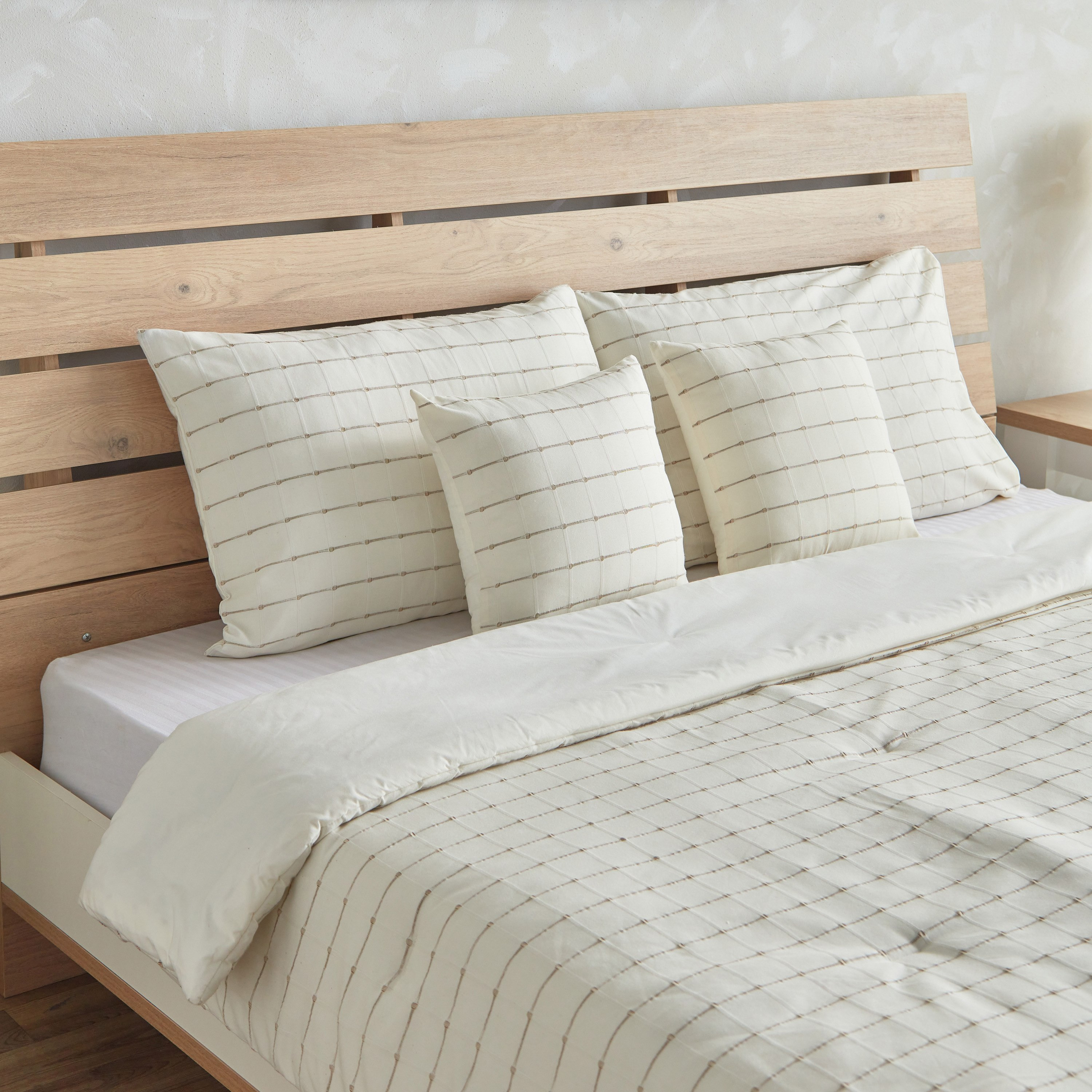 Margo 5-PIece Stripes Woven Cotton King Comforter Set - 220x240 cm-hbxhomeware-hbxdecorandfurnishings-image-3