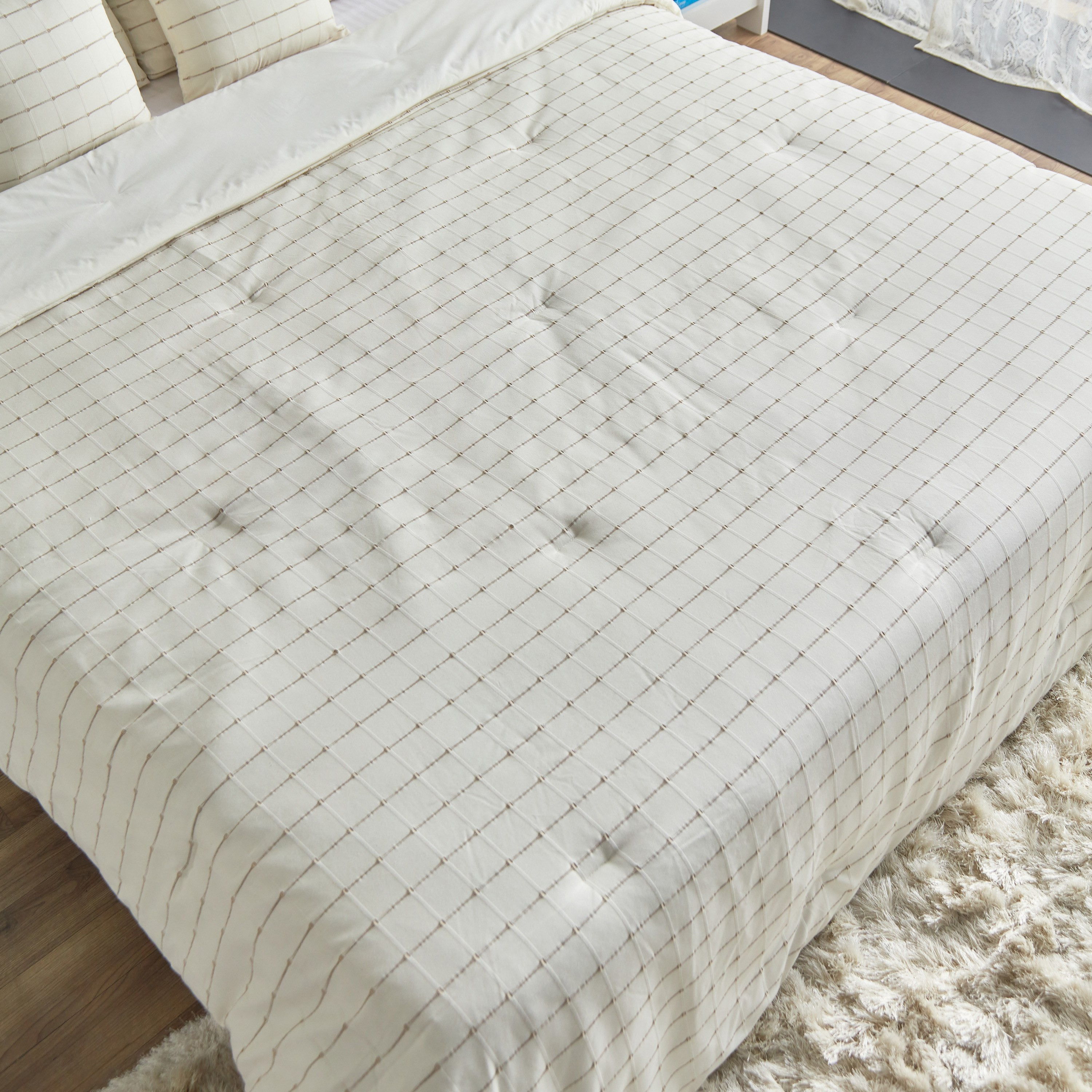 Margo 5-PIece Stripes Woven Cotton King Comforter Set - 220x240 cm-hbxhomeware-hbxdecorandfurnishings-image-4