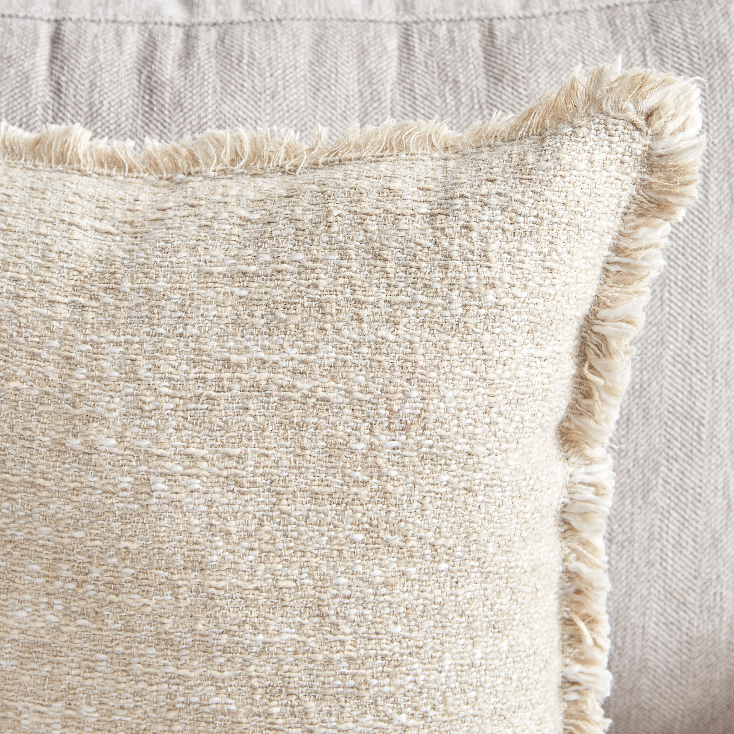 غطاء وسادة بارز الملمس من دراب - 45x45 سم-hbxhomeware-cushionsandcovers-cushioncovers-image-2