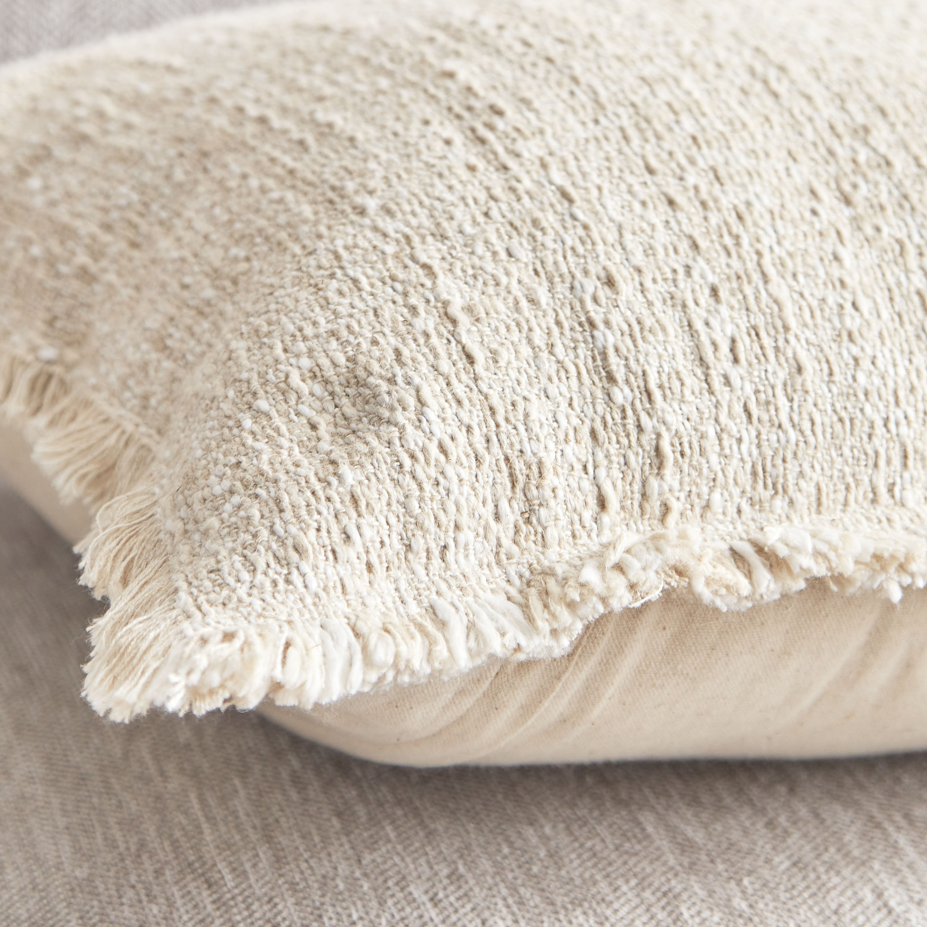 غطاء وسادة بارز الملمس من دراب - 45x45 سم-hbxhomeware-cushionsandcovers-cushioncovers-image-3