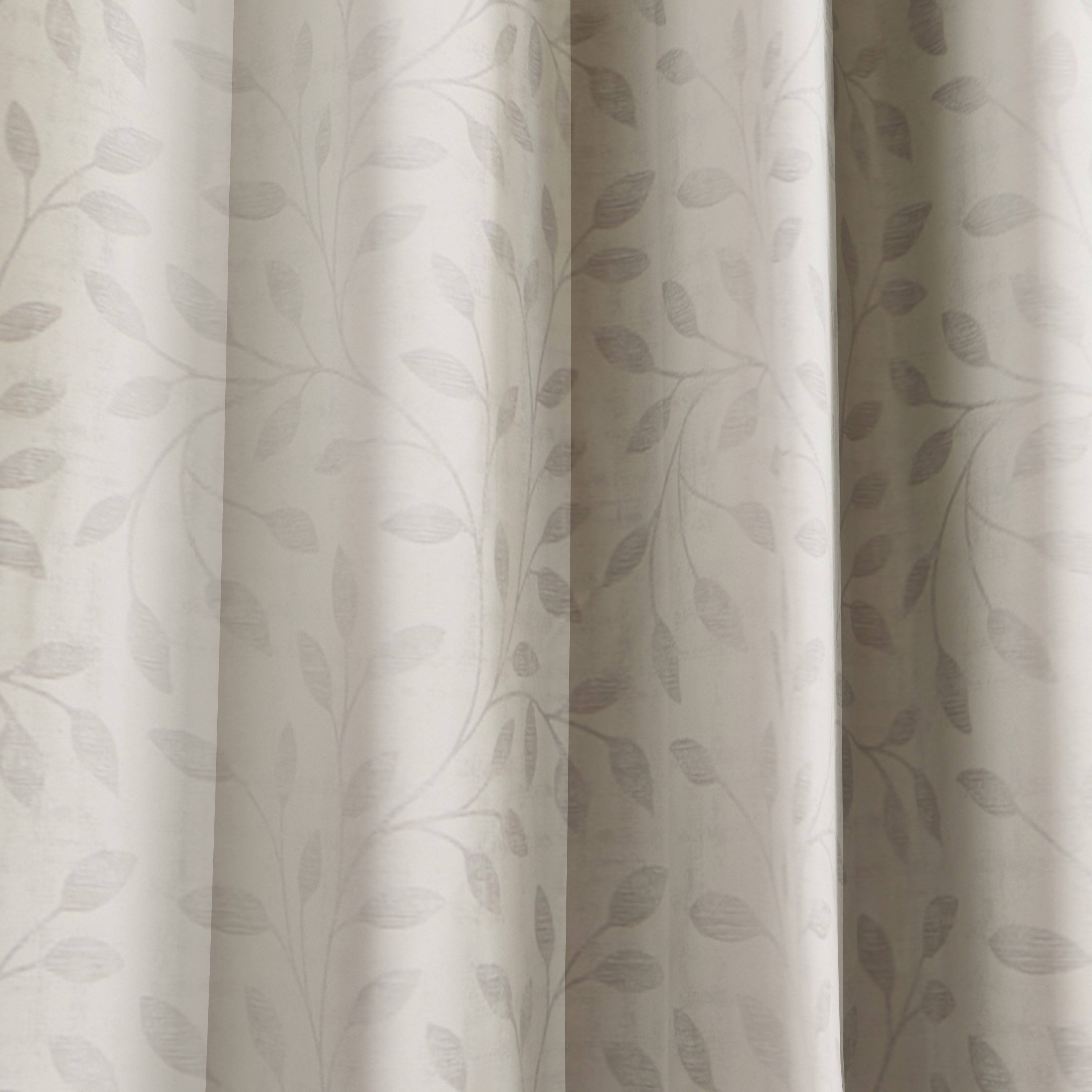 زوج ستائر معتّمة جاكارد من لوكاس فيجاس - 140x240 سم-hbxhomeware-hbxdecorandfurnishings-image-3