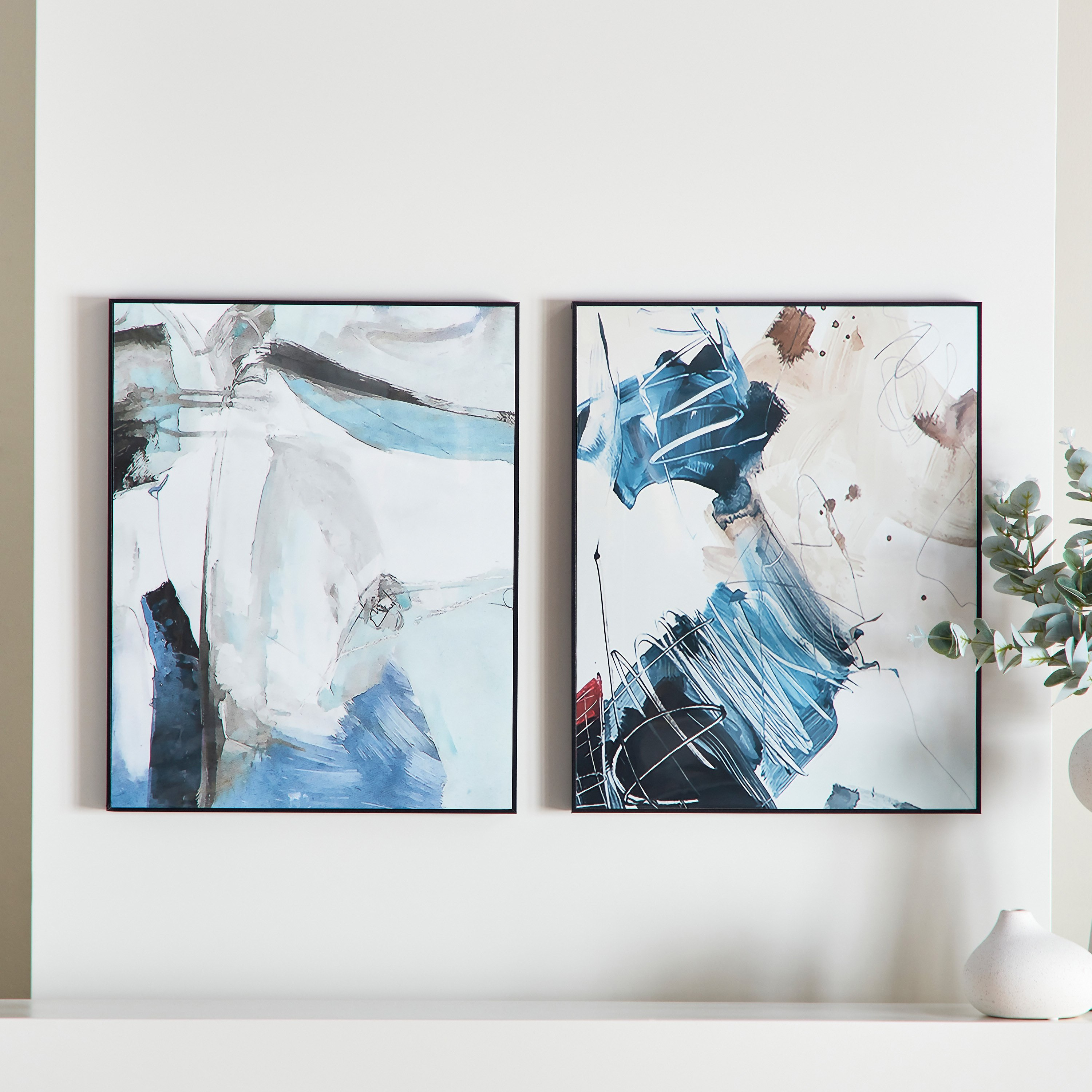 طقم زينة حائط مؤطرة  قطعتين من كيشا - 40x50 سم-hbxhomeware-hbxdecorandfurnishings-image-1