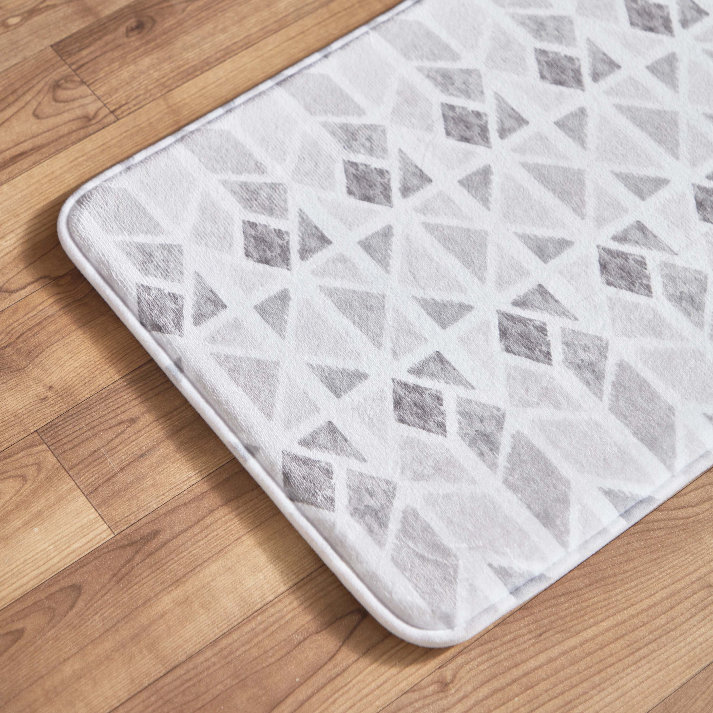 سجادة حمّام ميموري فوم من أموري أروها - 45x70 سم-hbxbedroom-floorcoverings-bathmats-image-2