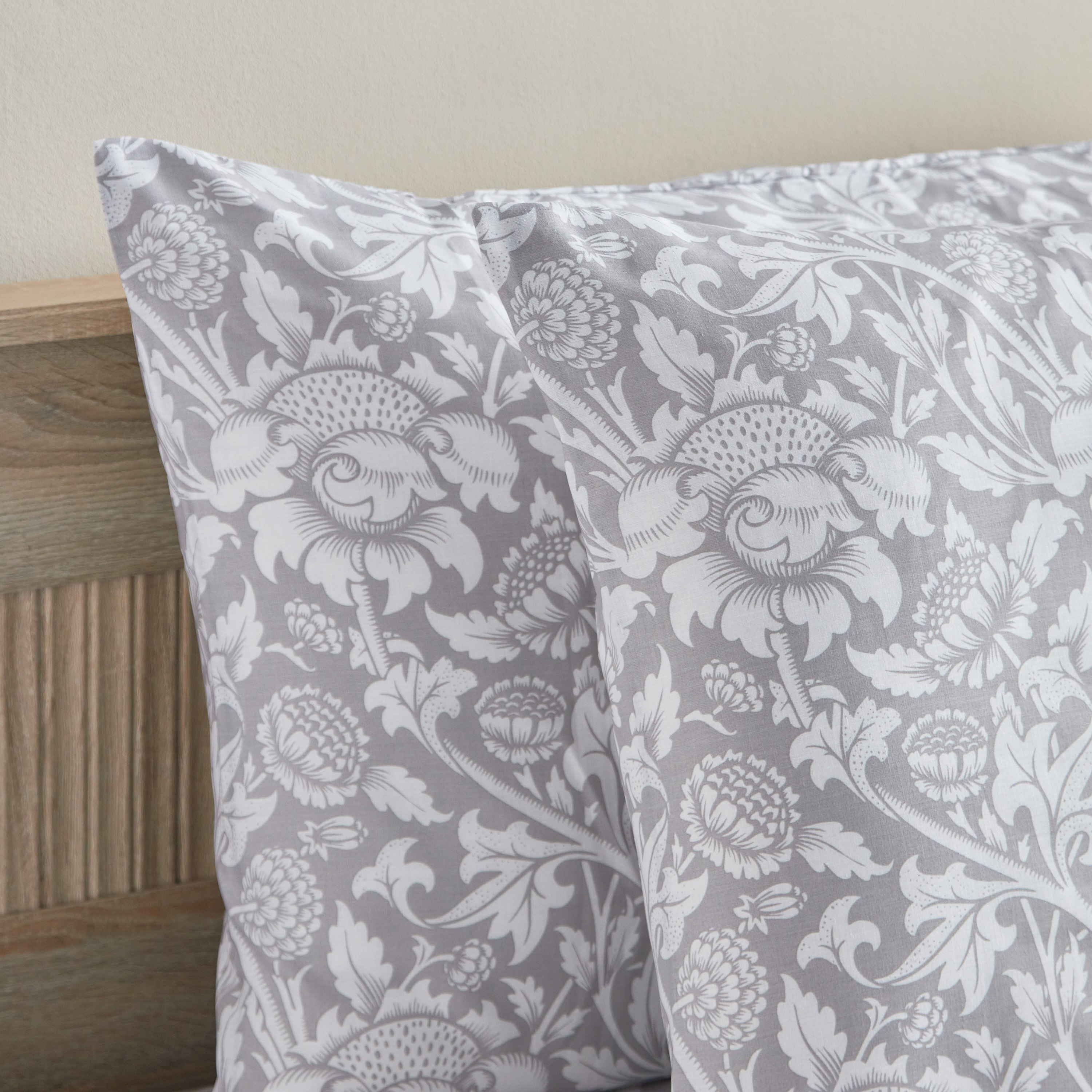طقم غطاء وسادة بولي قطن قطعتين من ألبانيا - 50x75 سم-hbxhomeware-hbxbedroom-image-3