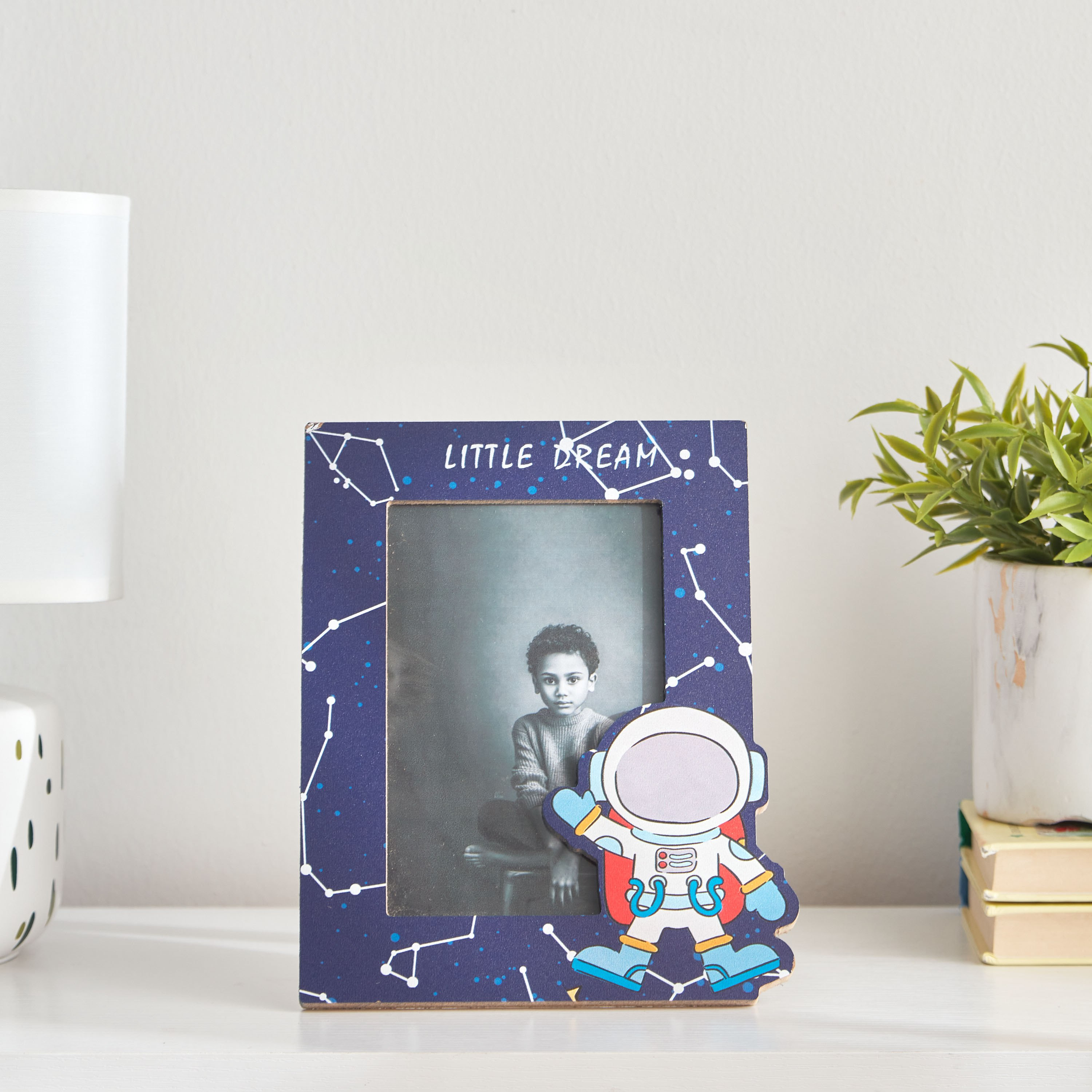 برواز صور من هاري - 16.5x20x1.5 سم-hbxkidsandyouth-walldecor-photoframes-image-1